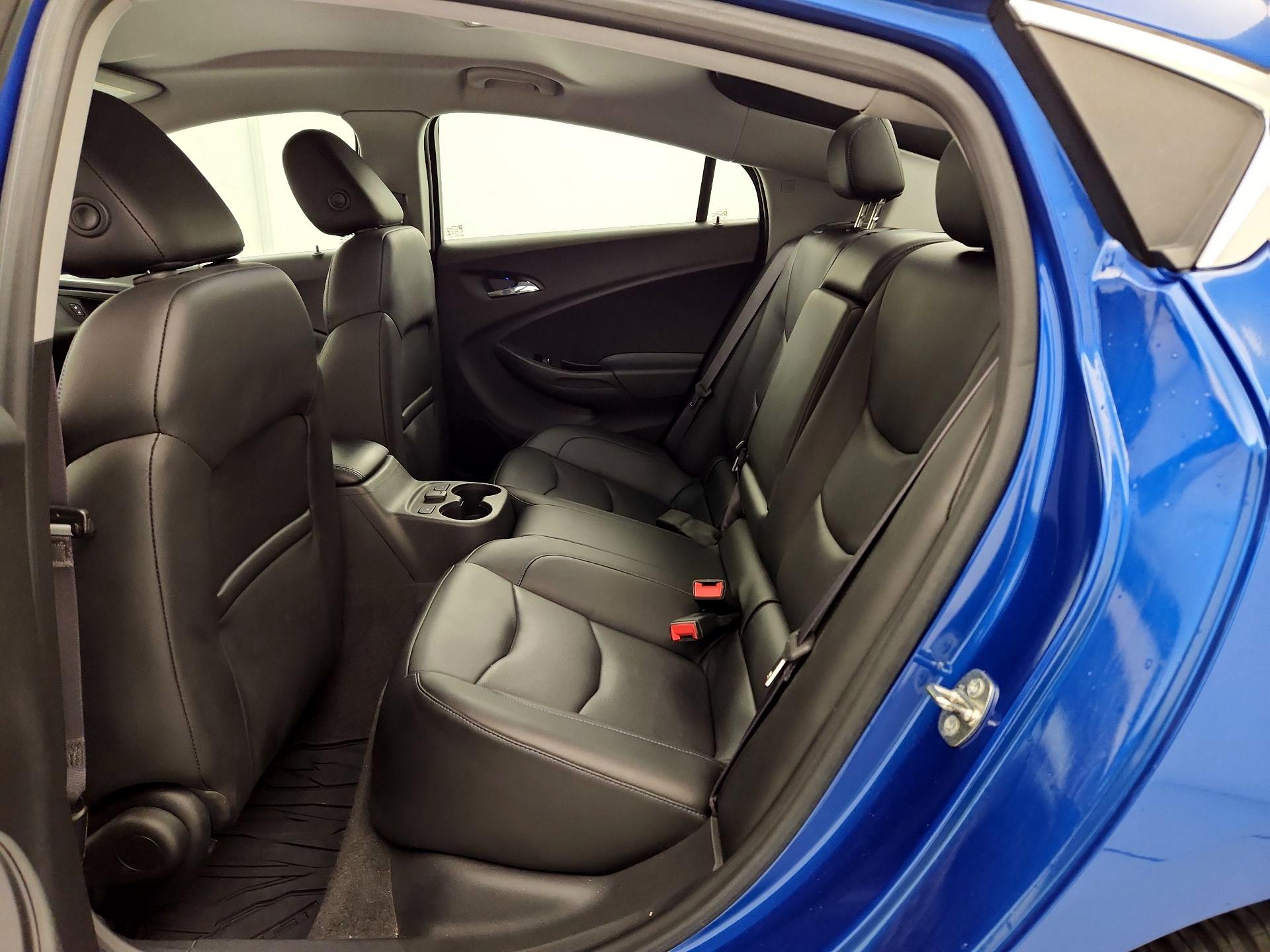 Thumbnail: 2016 Chevrolet Volt - 19