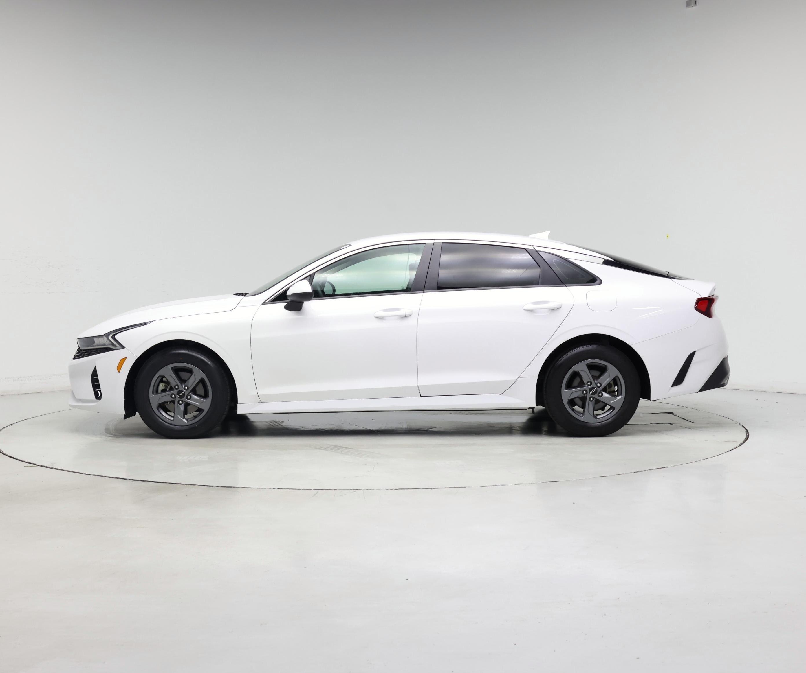Thumbnail: 2022 Kia K5 - 3