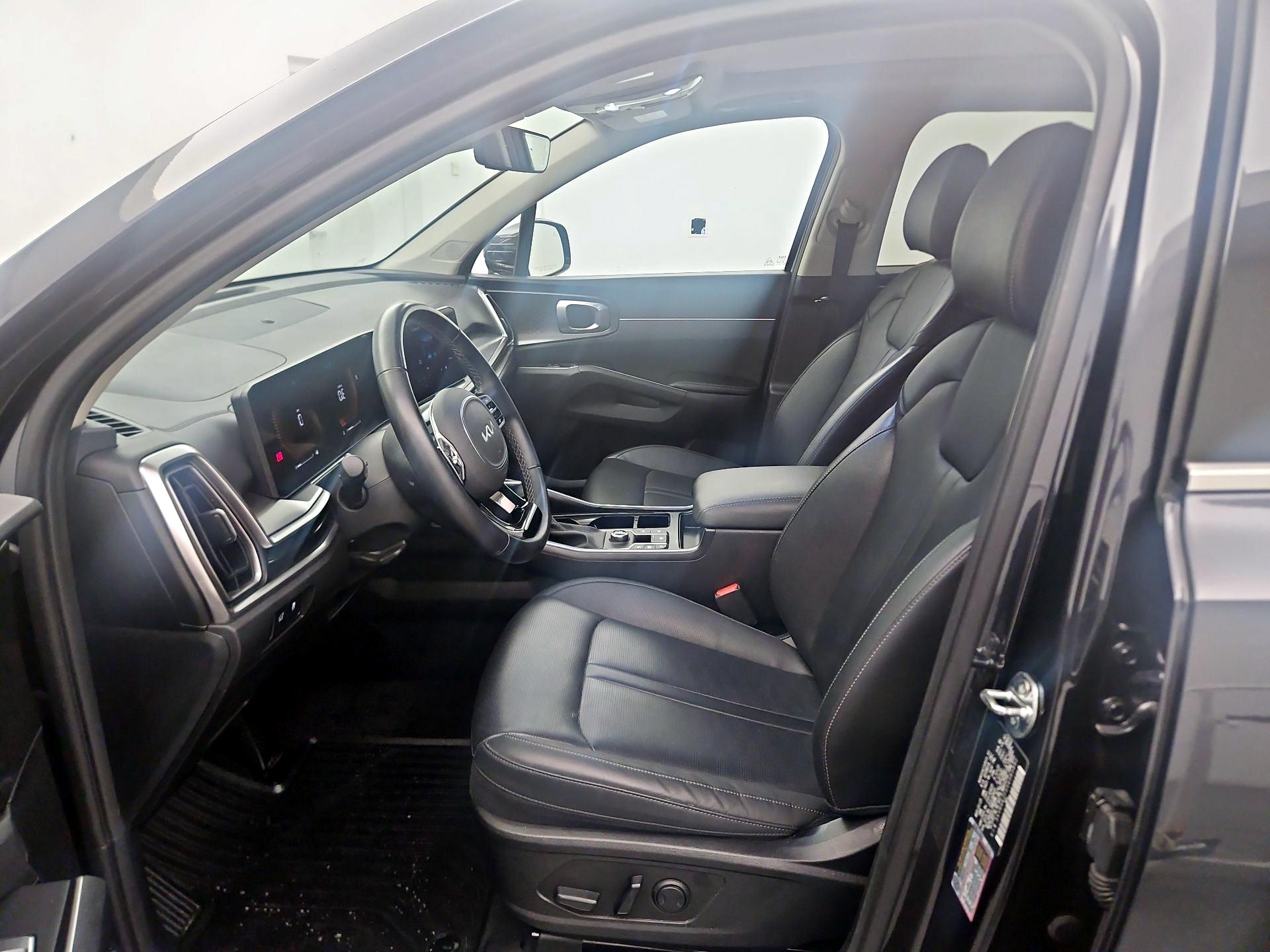 Thumbnail: 2025 Kia Sorento - 11