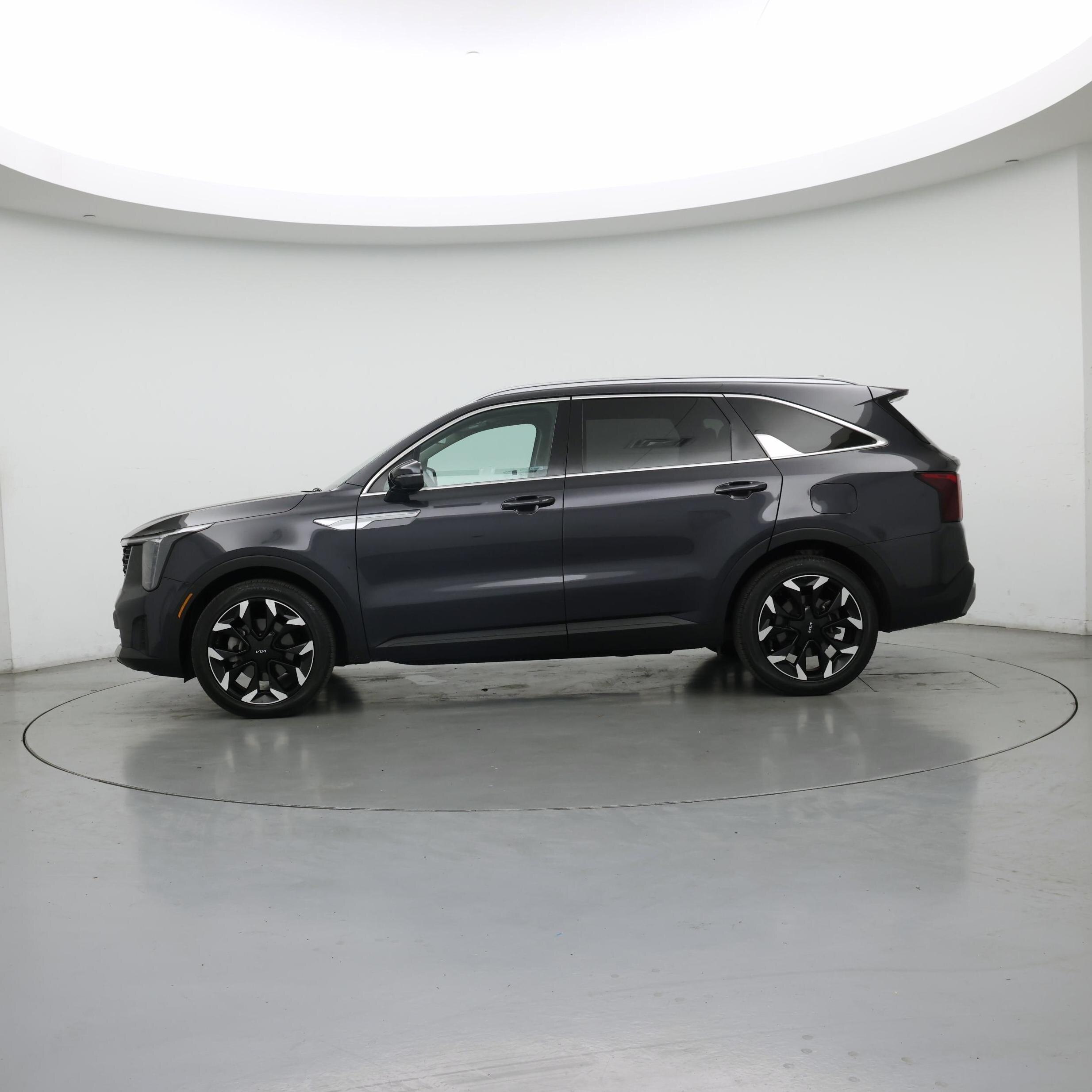 Thumbnail: 2025 Kia Sorento - 3