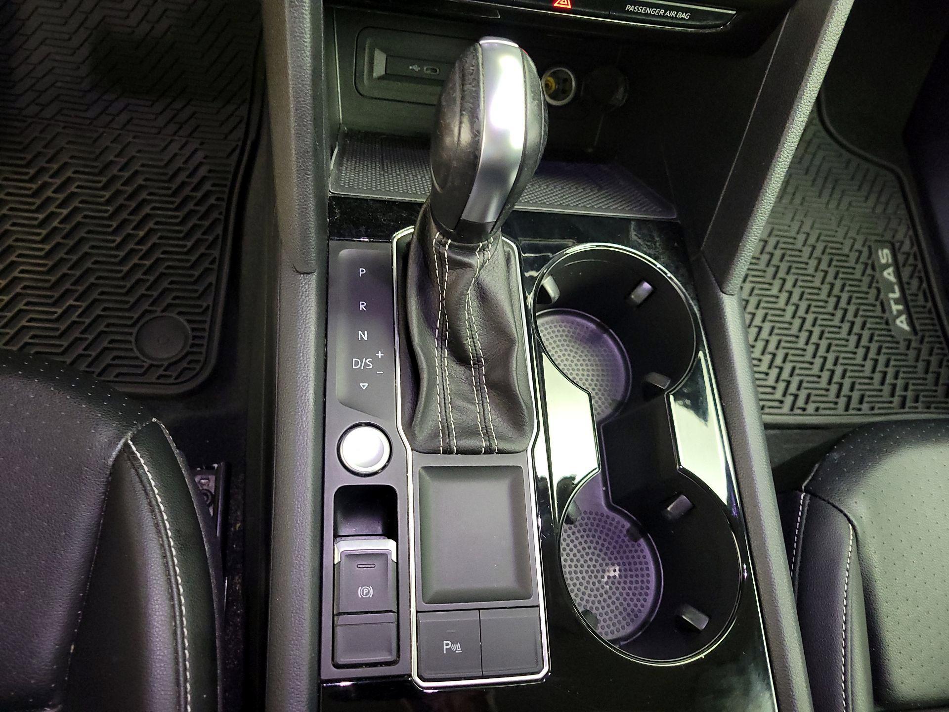 Thumbnail: 2023 Volkswagen Atlas - 18