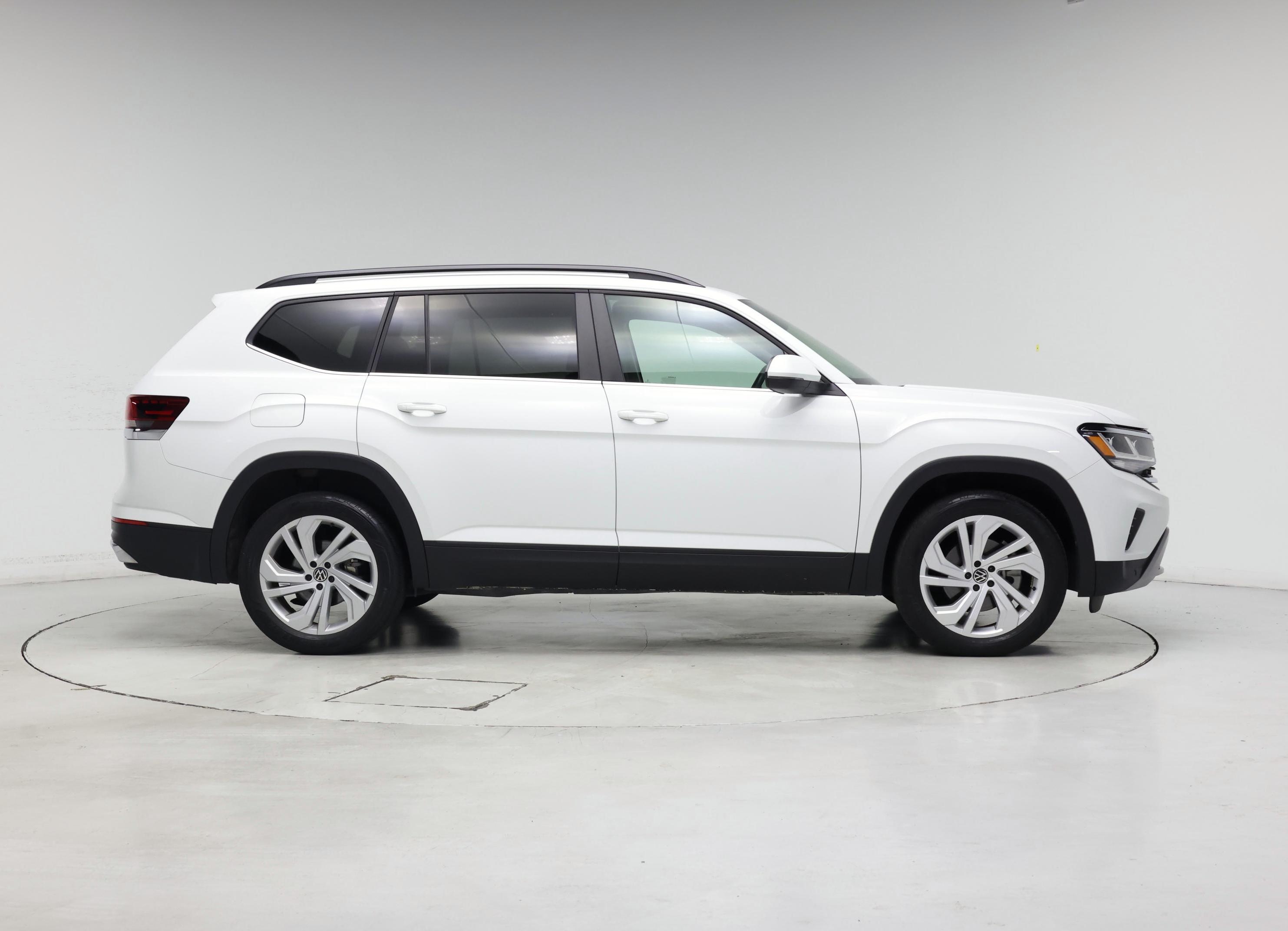 Thumbnail: 2023 Volkswagen Atlas - 7