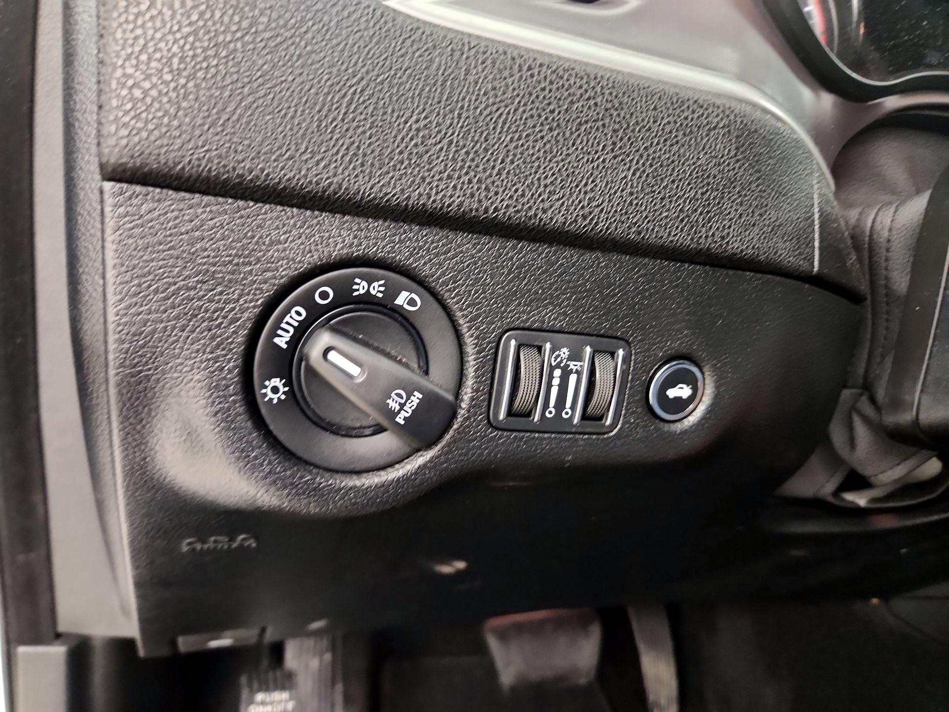 Thumbnail: 2021 Dodge Charger - 13