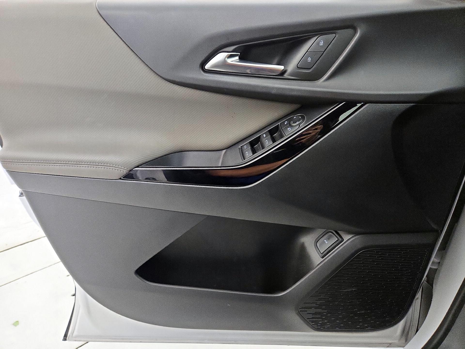 Thumbnail: 2026 Chevrolet Equinox - 12