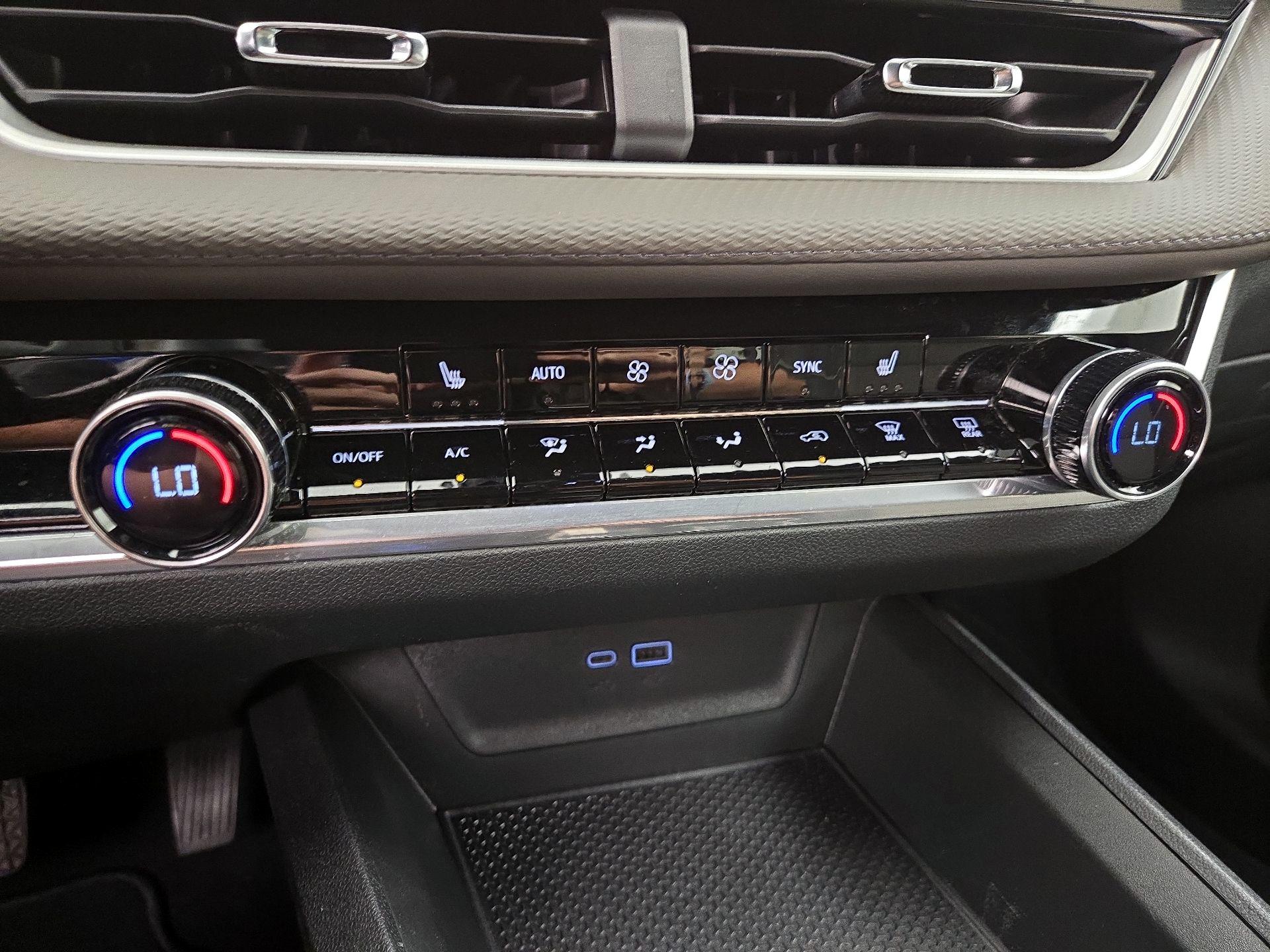 Thumbnail: 2026 Chevrolet Equinox - 16