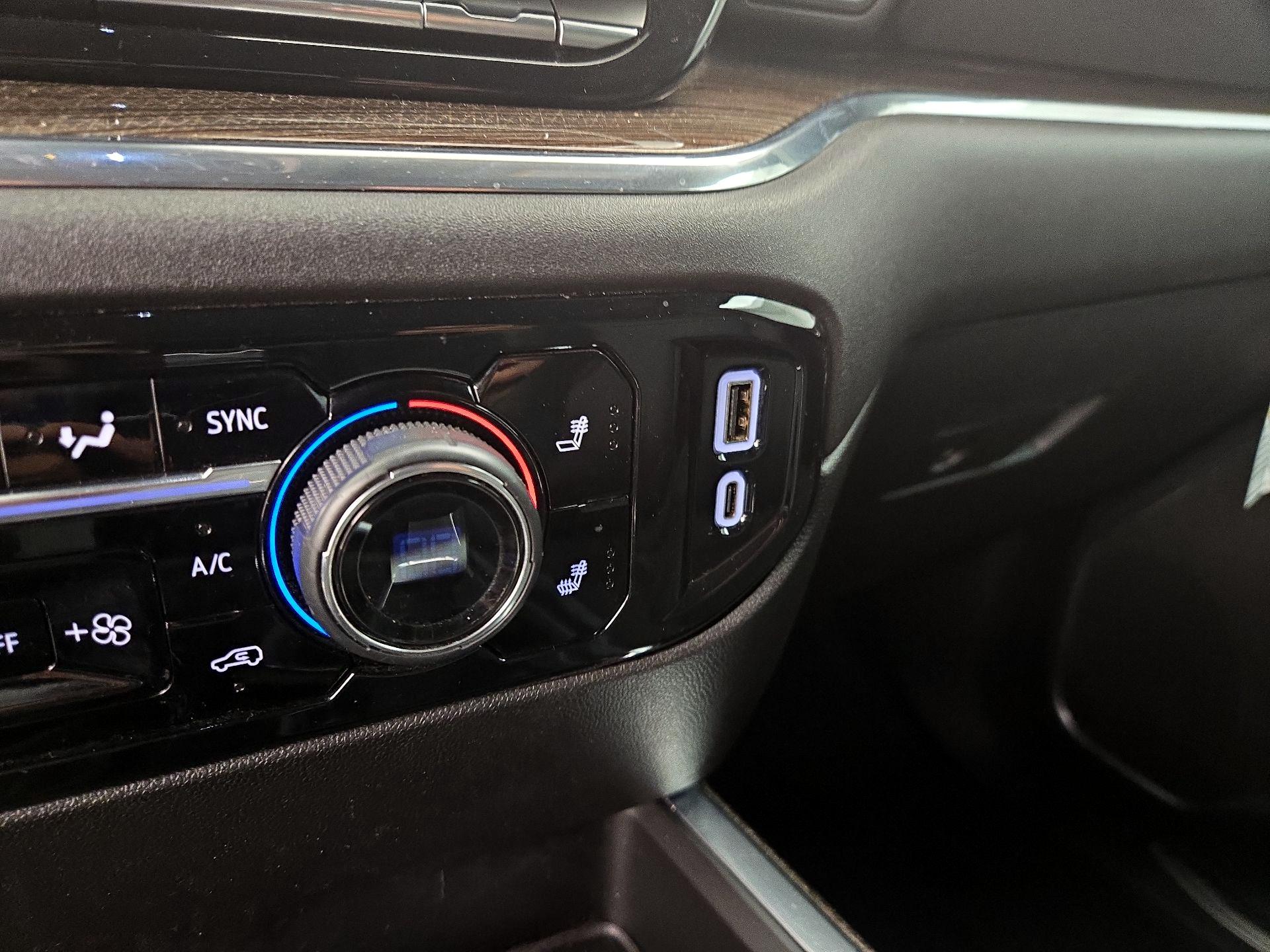 Thumbnail: 2024 Chevrolet Silverado 1500 - 18