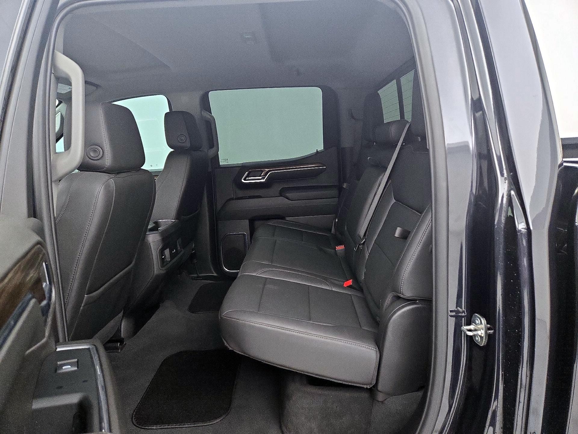 Thumbnail: 2024 Chevrolet Silverado 1500 - 19