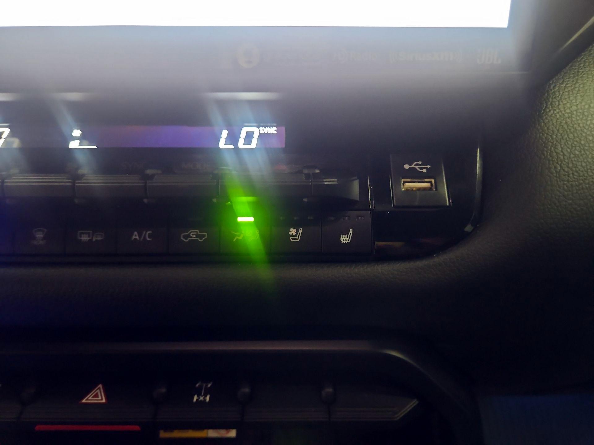 Thumbnail: 2024 Toyota Tundra - 18