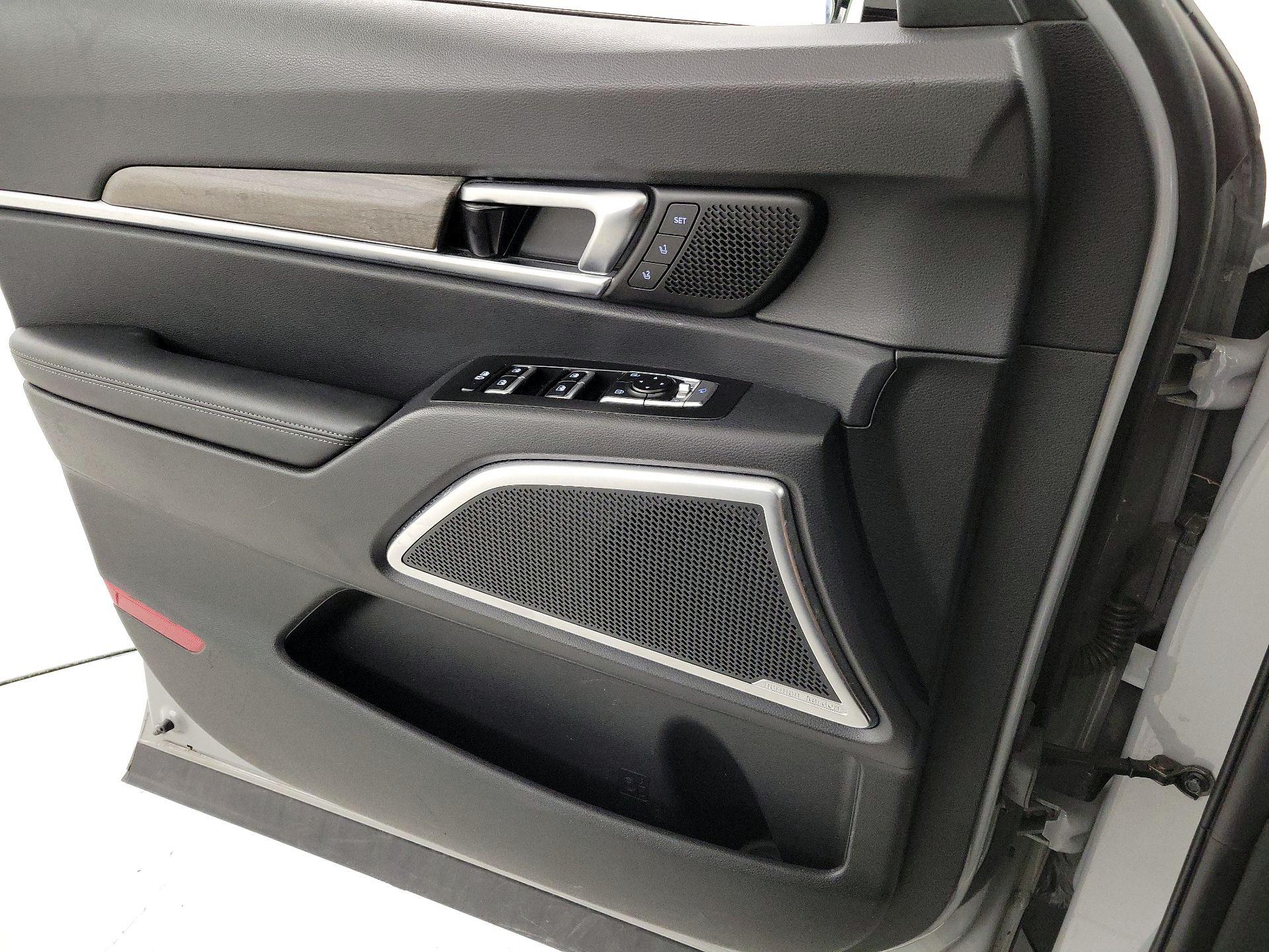 Thumbnail: 2022 Kia Telluride - 12