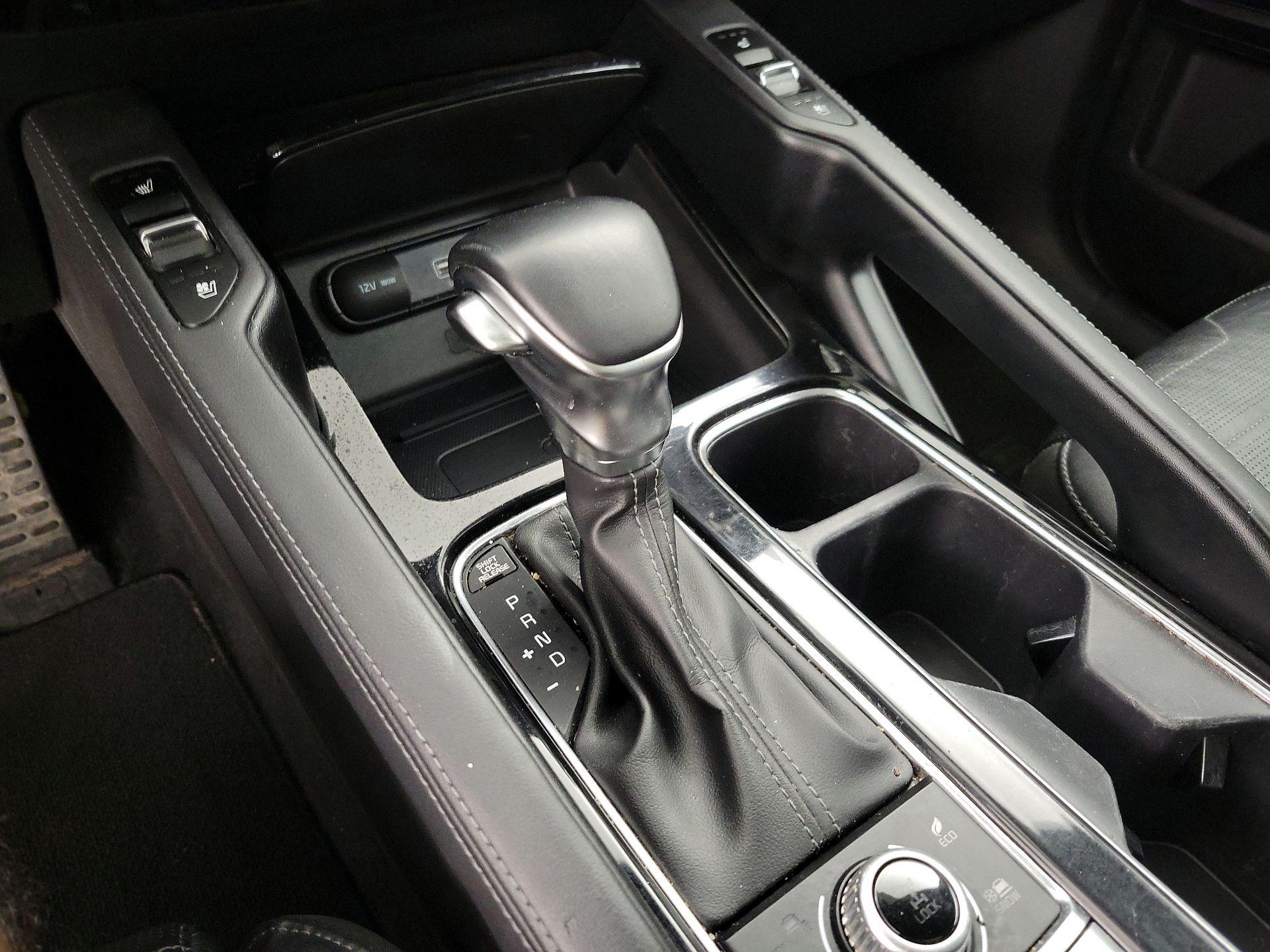 Thumbnail: 2022 Kia Telluride - 17