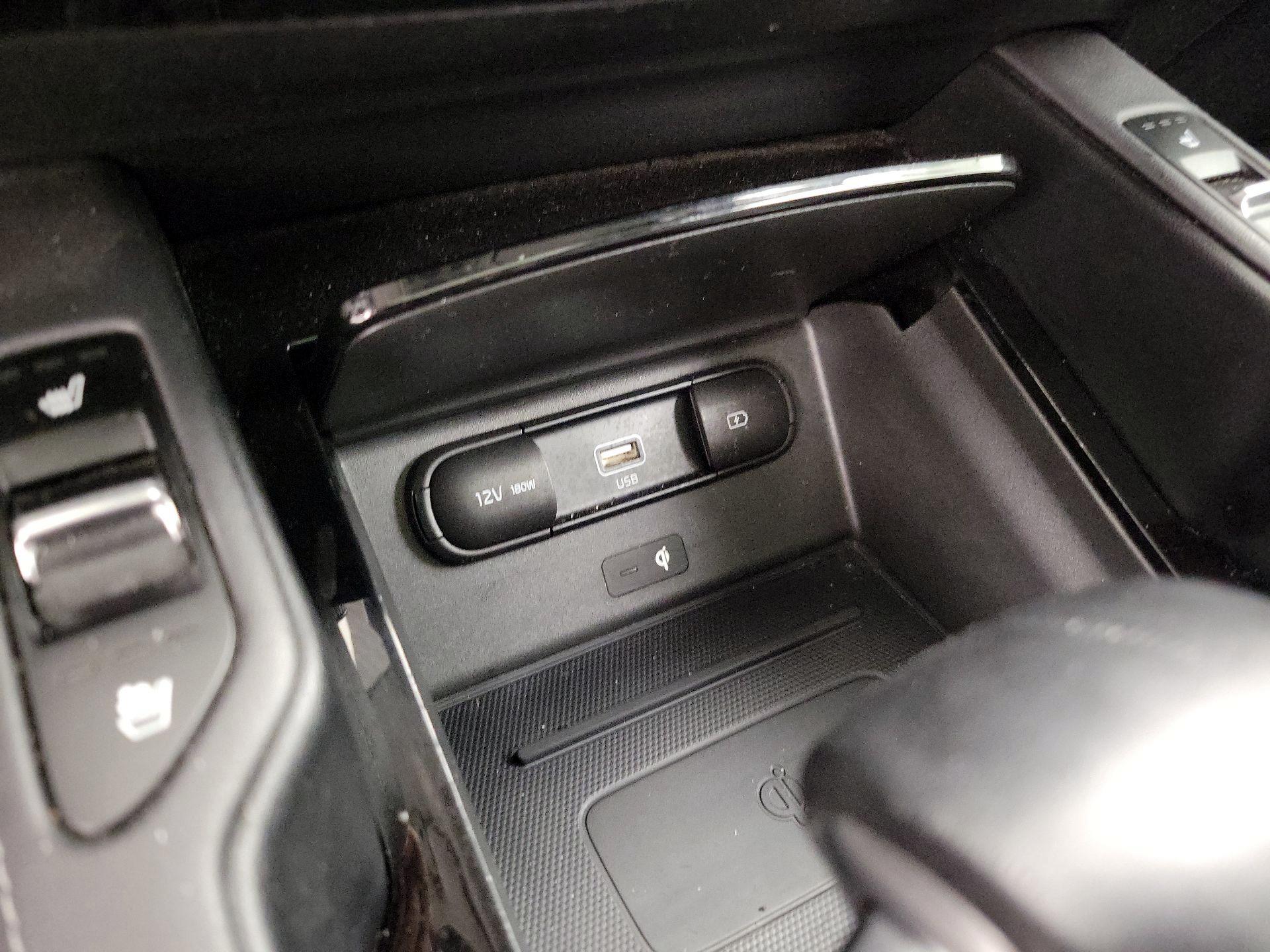 Thumbnail: 2022 Kia Telluride - 18