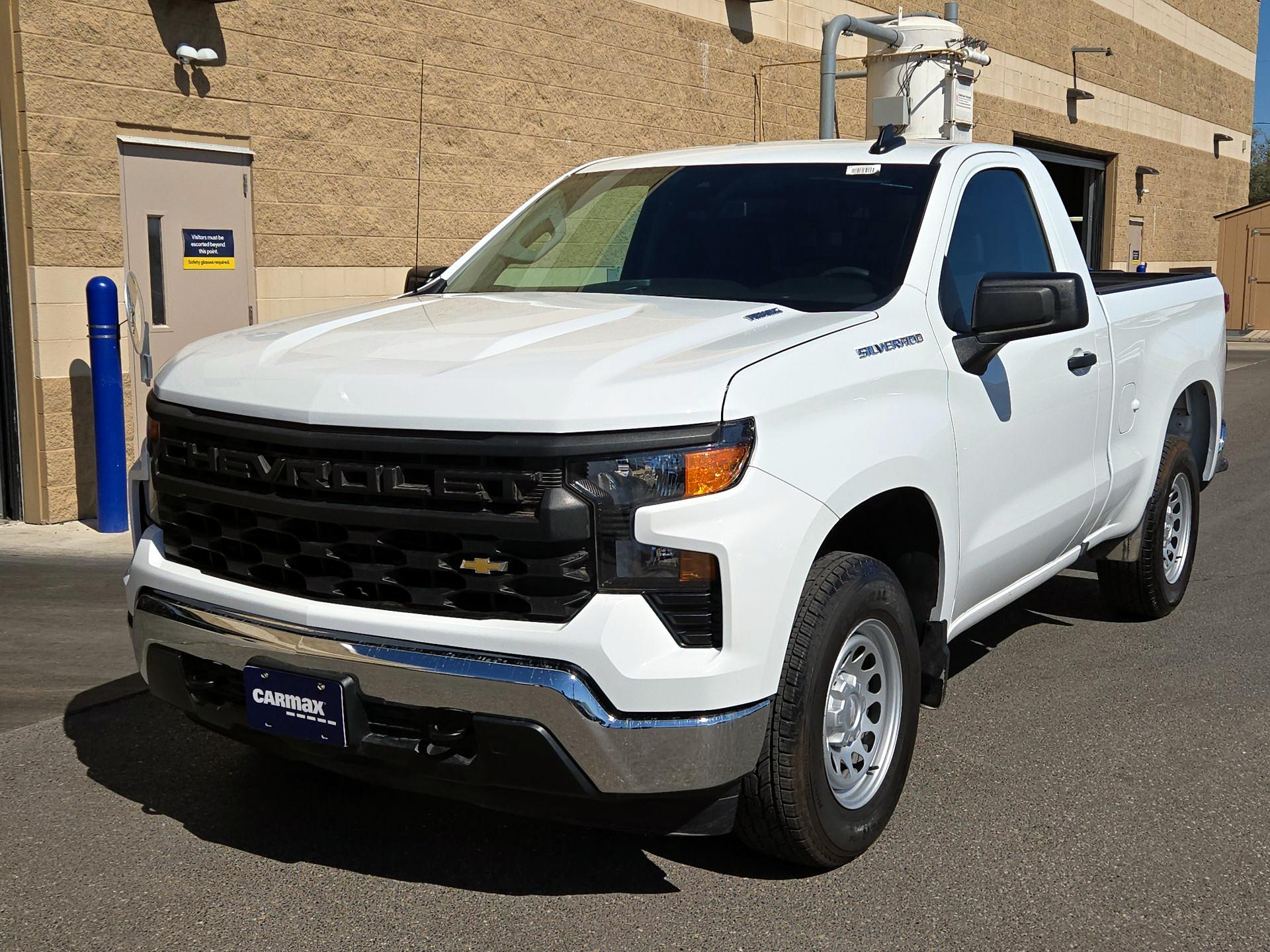 Thumbnail: 2026 Chevrolet Silverado 1500 - 3