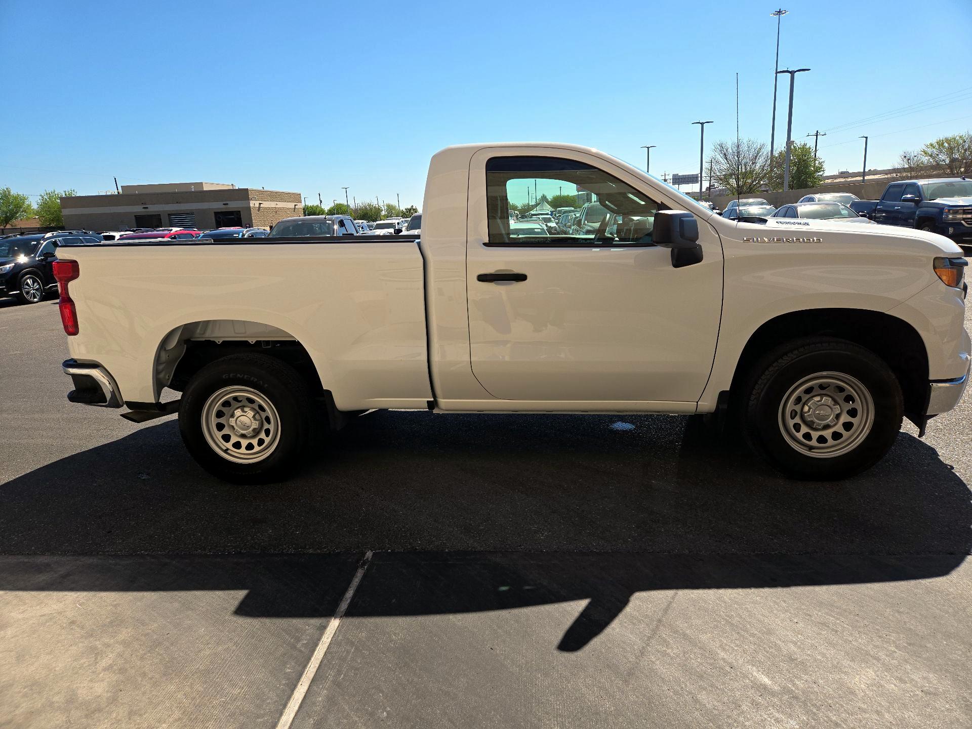 Thumbnail: 2026 Chevrolet Silverado 1500 - 4