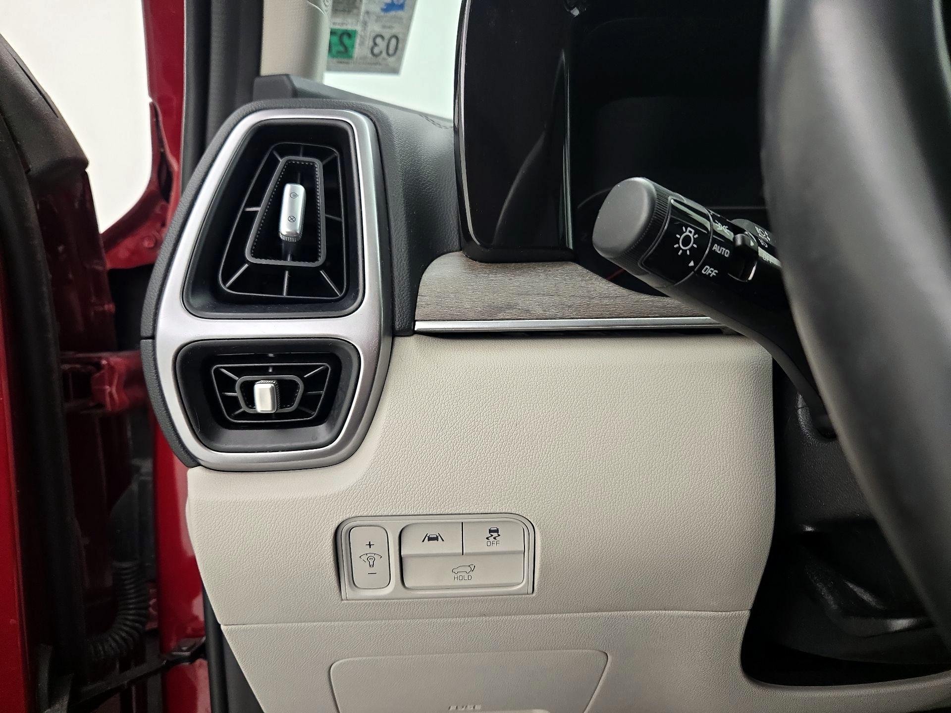 Thumbnail: 2022 Kia Sorento - 13