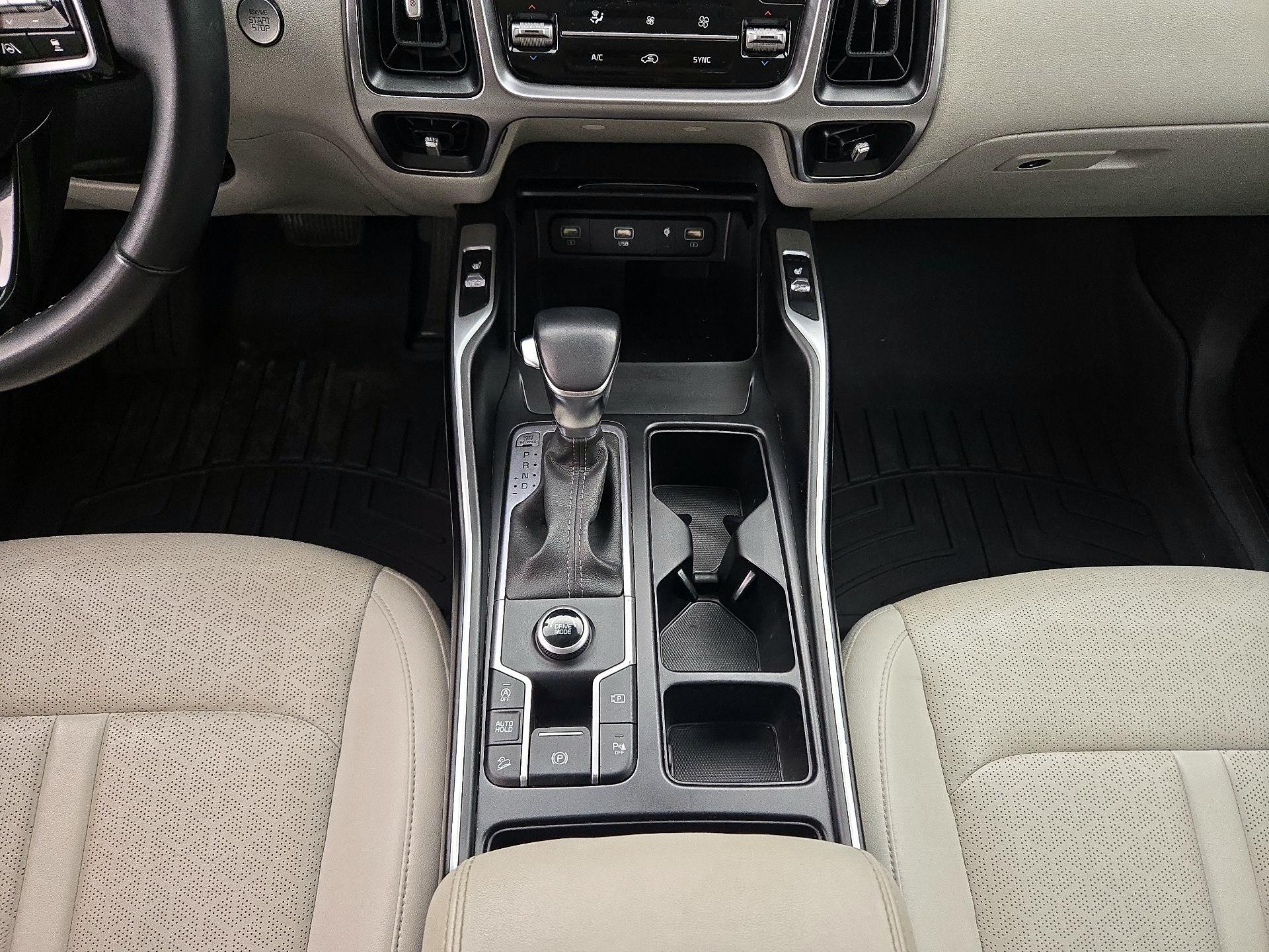 Thumbnail: 2022 Kia Sorento - 18