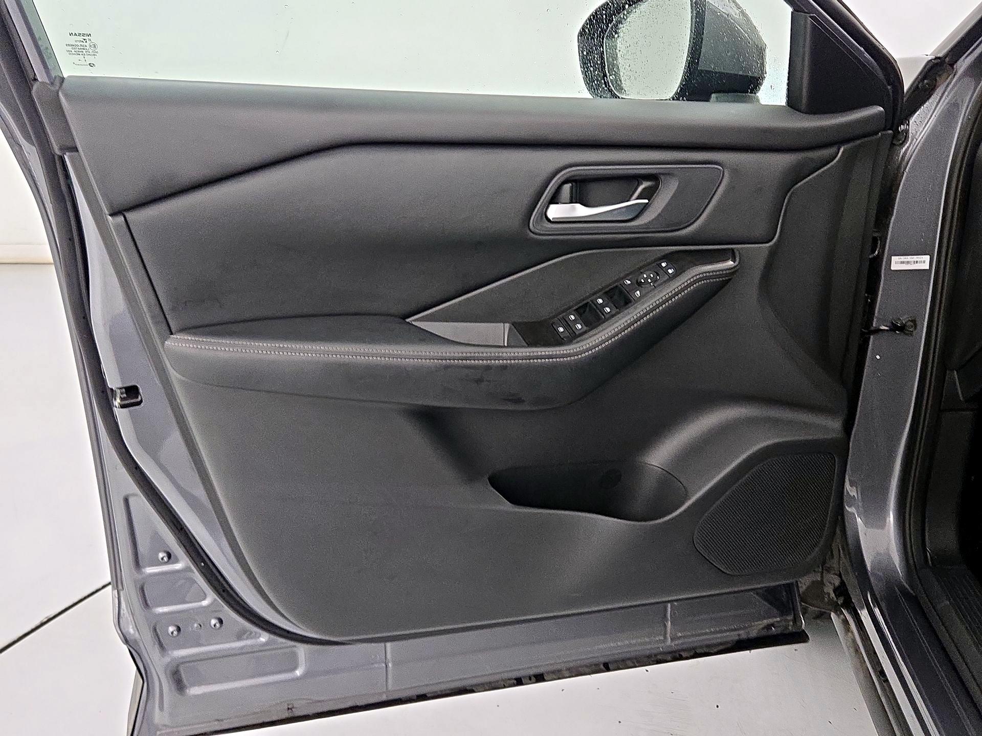 Thumbnail: 2025 Nissan Rogue - 12