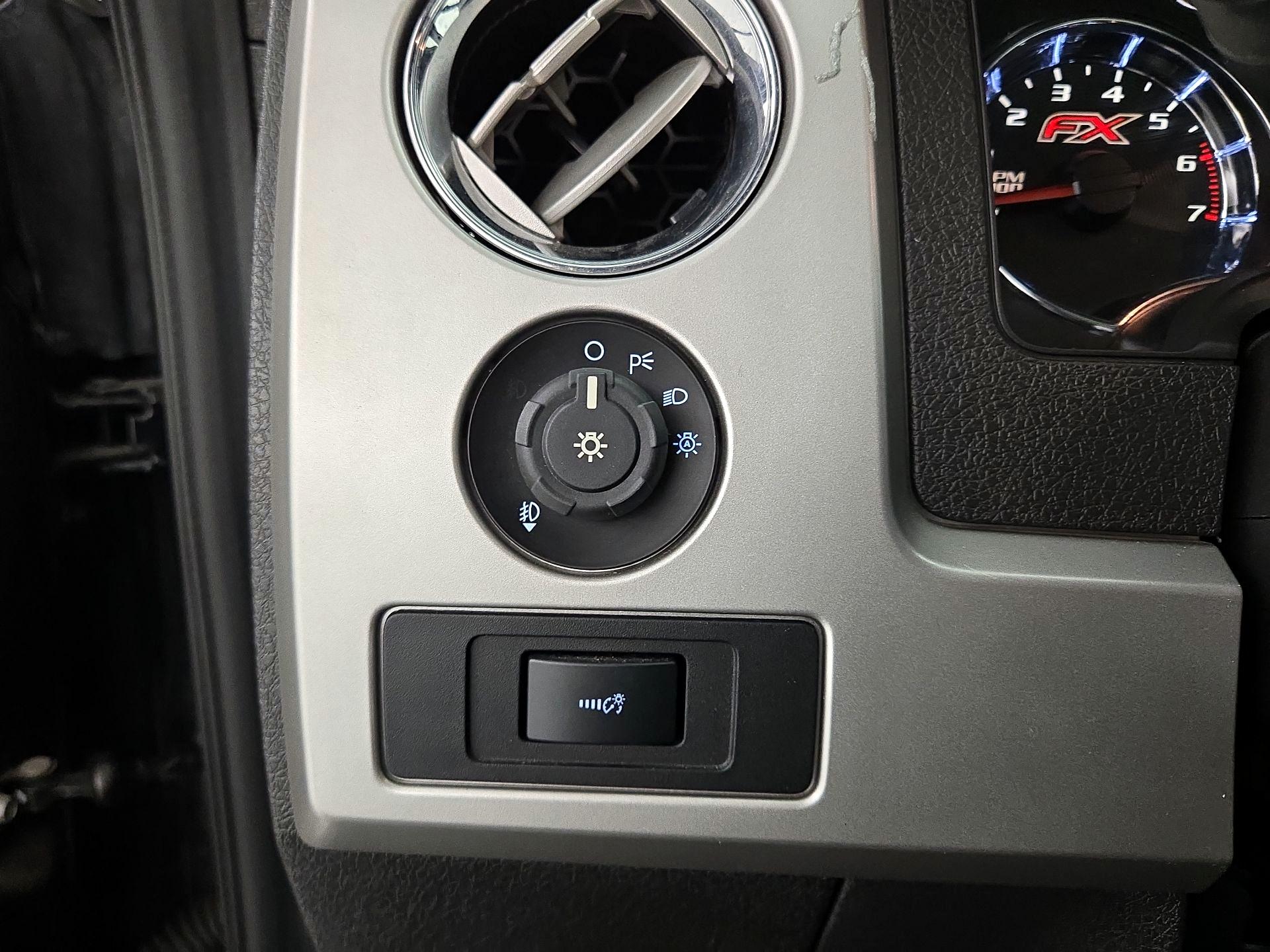 Thumbnail: 2014 Ford F-150 - 13