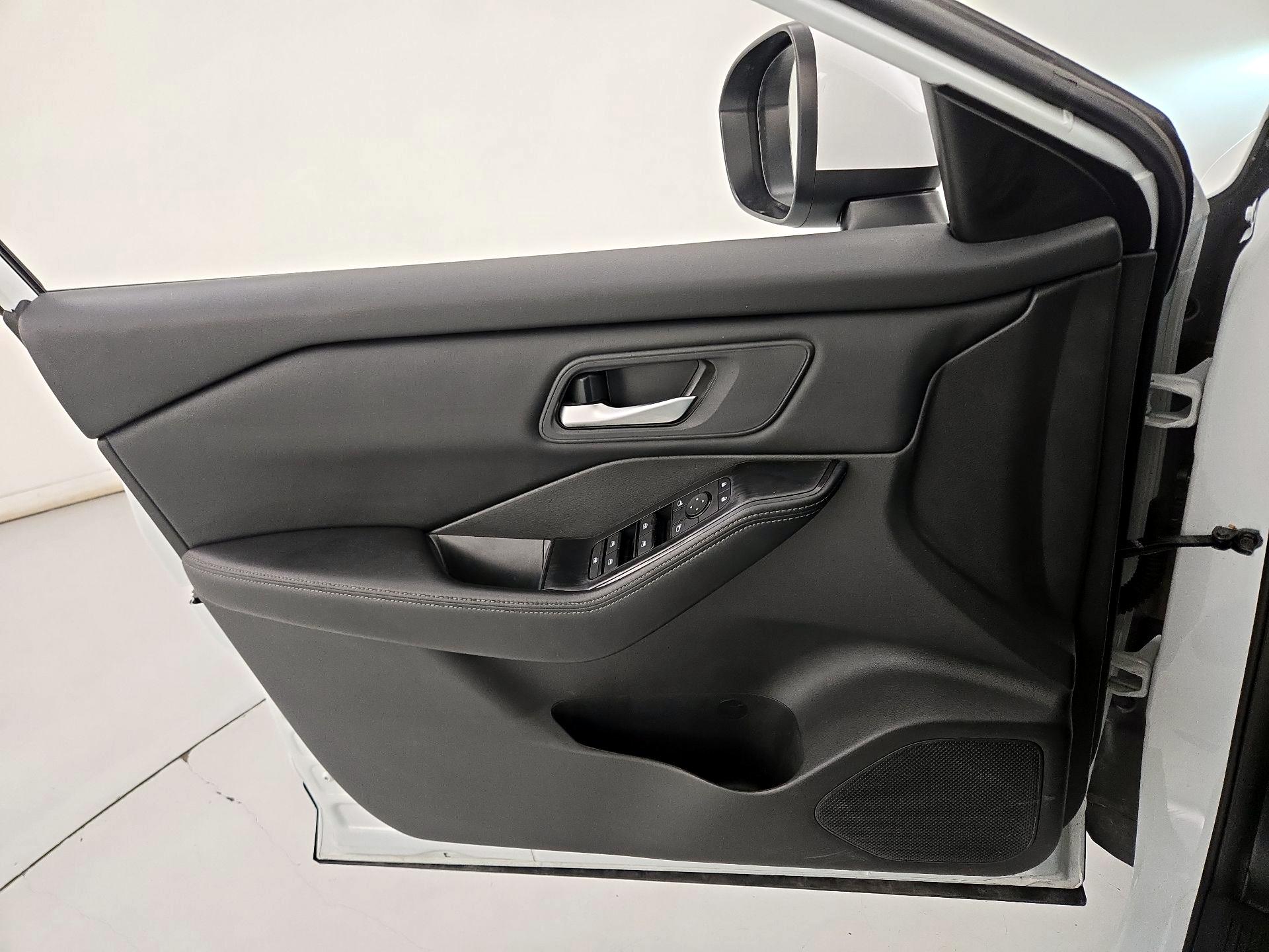 Thumbnail: 2025 Nissan Rogue - 12