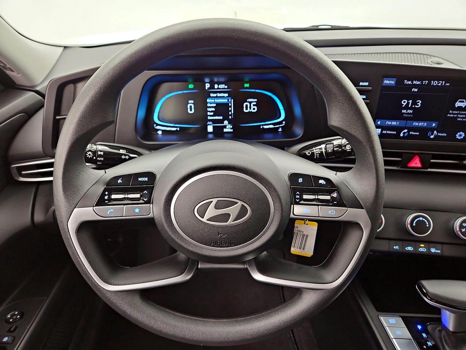 Thumbnail: 2025 Hyundai Elantra - 10