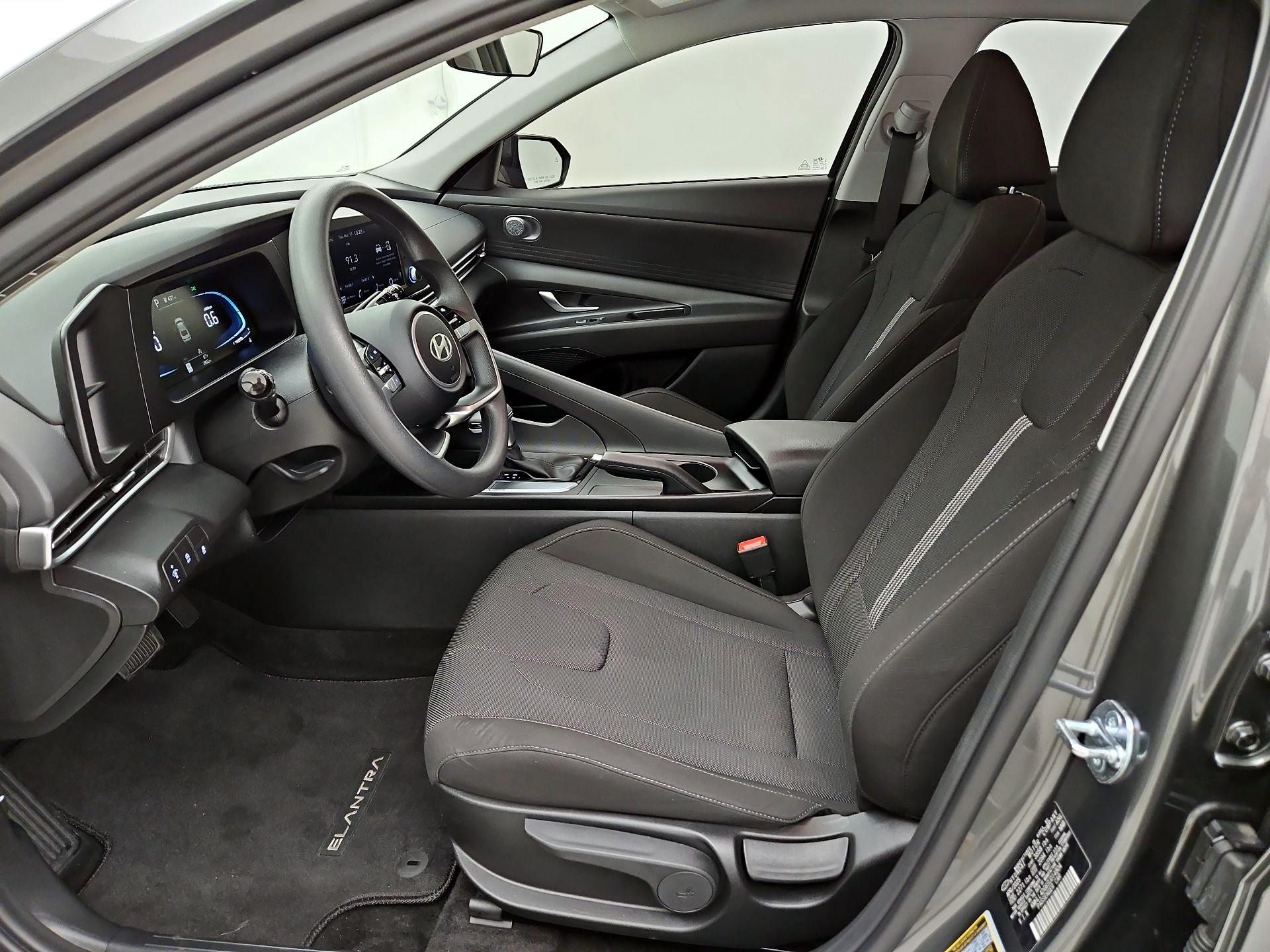 Thumbnail: 2025 Hyundai Elantra - 11