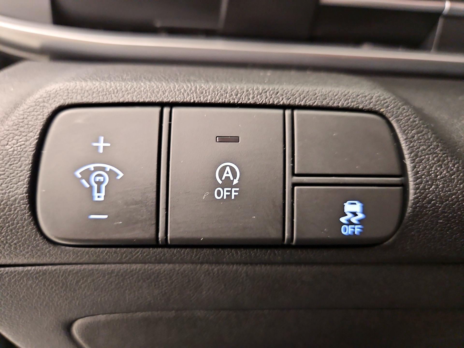 Thumbnail: 2025 Hyundai Elantra - 13