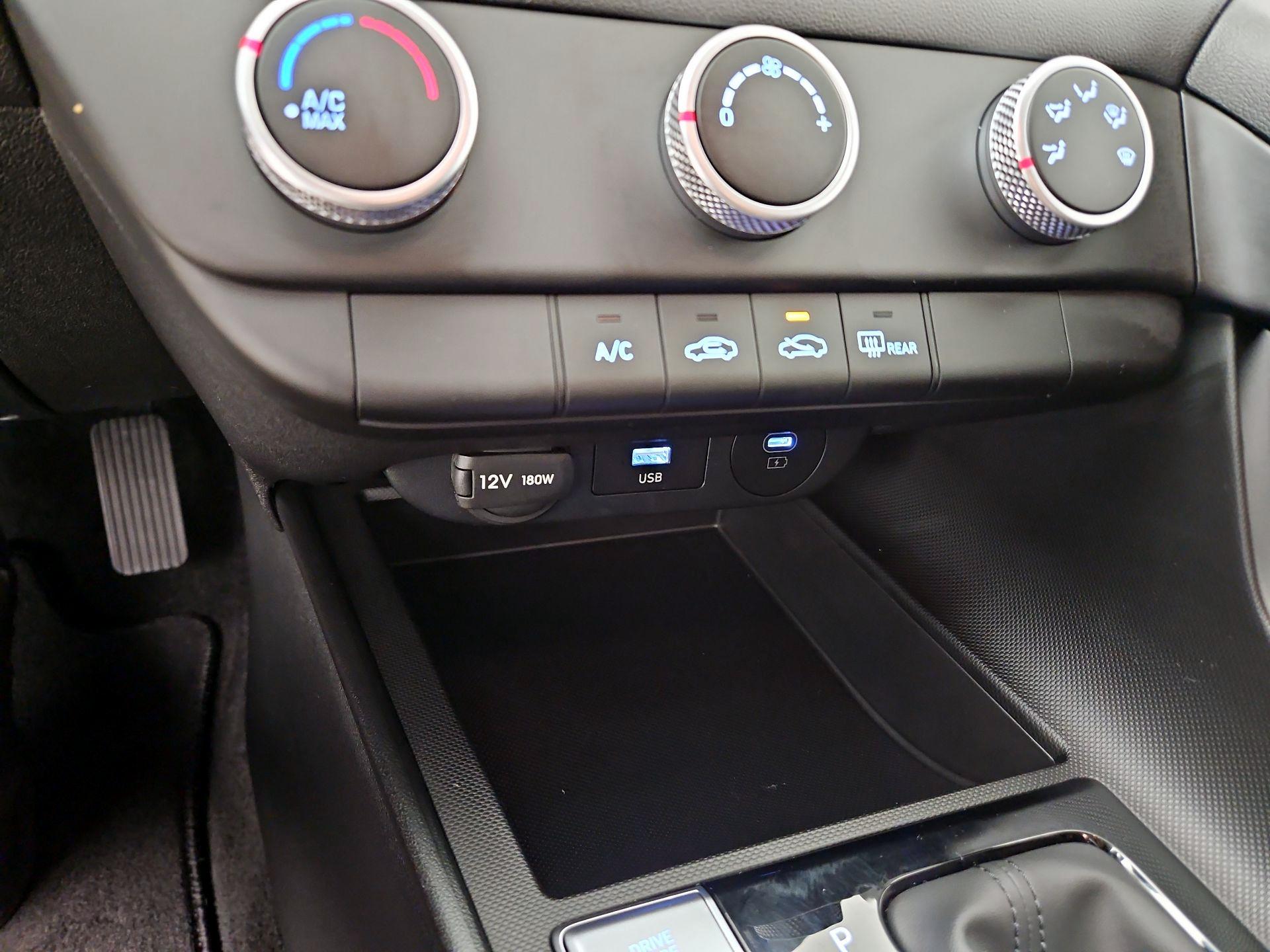 Thumbnail: 2025 Hyundai Elantra - 18