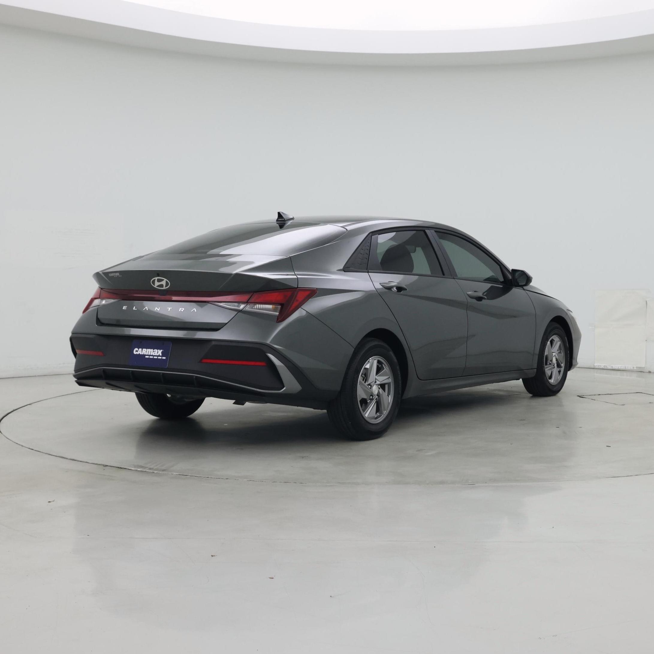 Thumbnail: 2025 Hyundai Elantra - 8