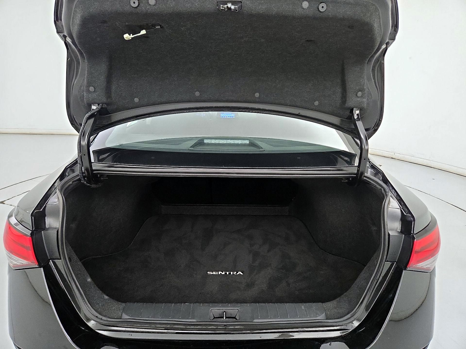 Thumbnail: 2025 Nissan Sentra - 20