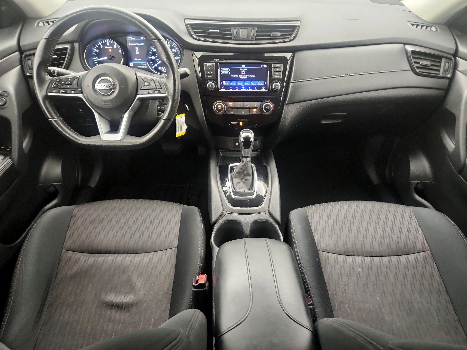 Thumbnail: 2019 Nissan Rogue - 9