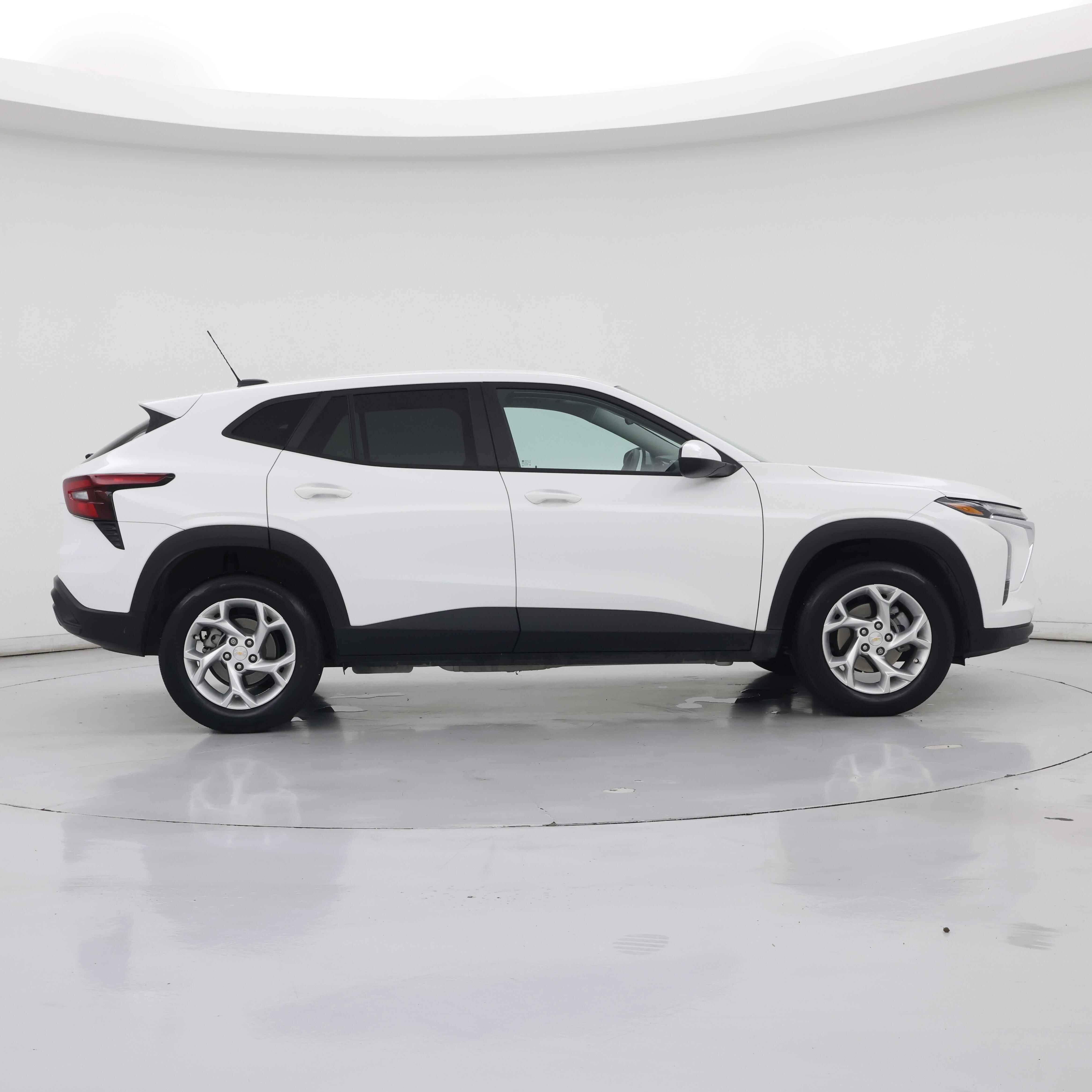 Thumbnail: 2024 Chevrolet Trax - 7