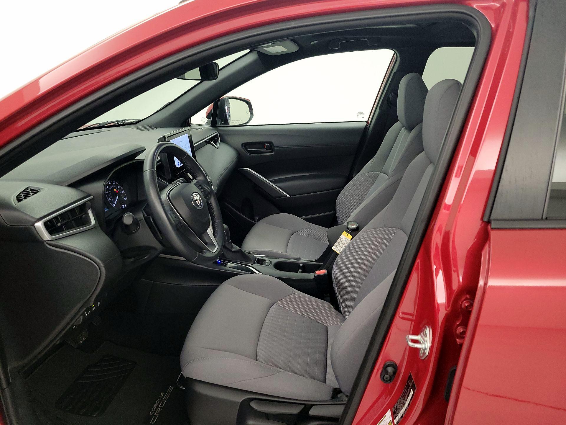 Thumbnail: 2023 Toyota Corolla Cross - 11