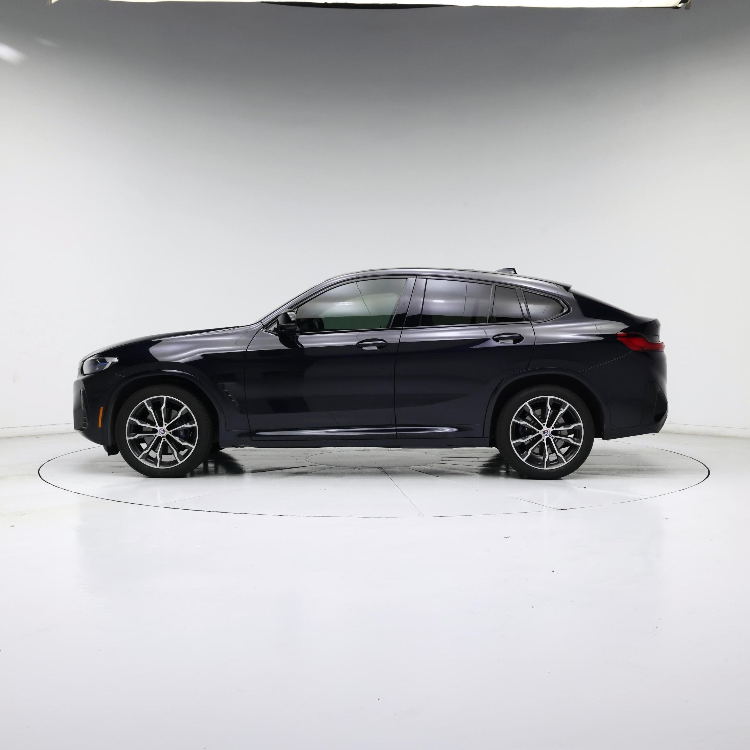 Thumbnail: 2023 BMW X4 - 3