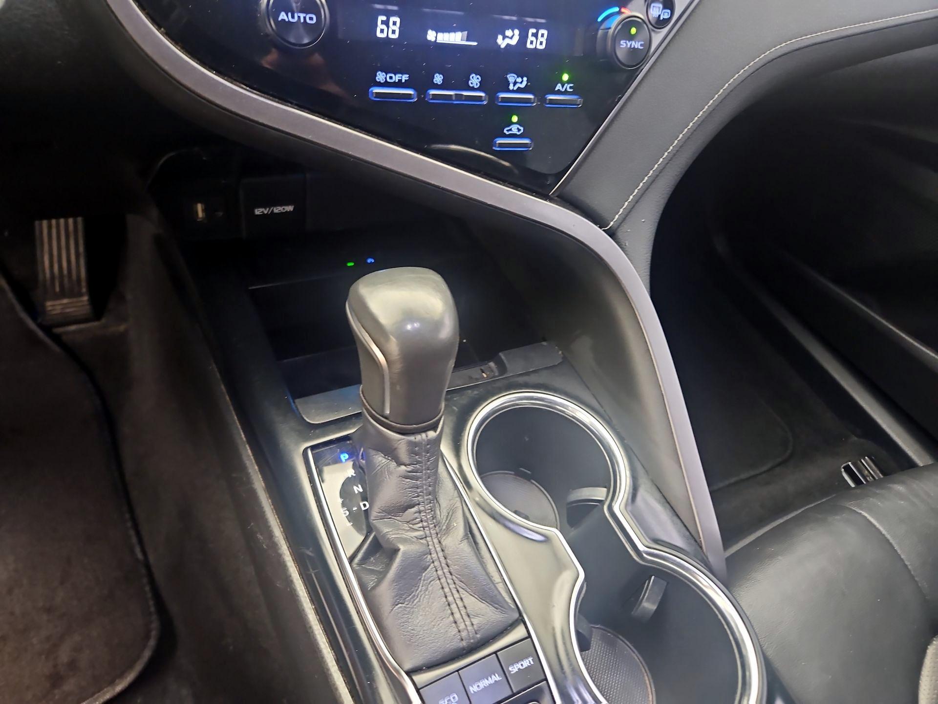 Thumbnail: 2019 Toyota Camry - 17