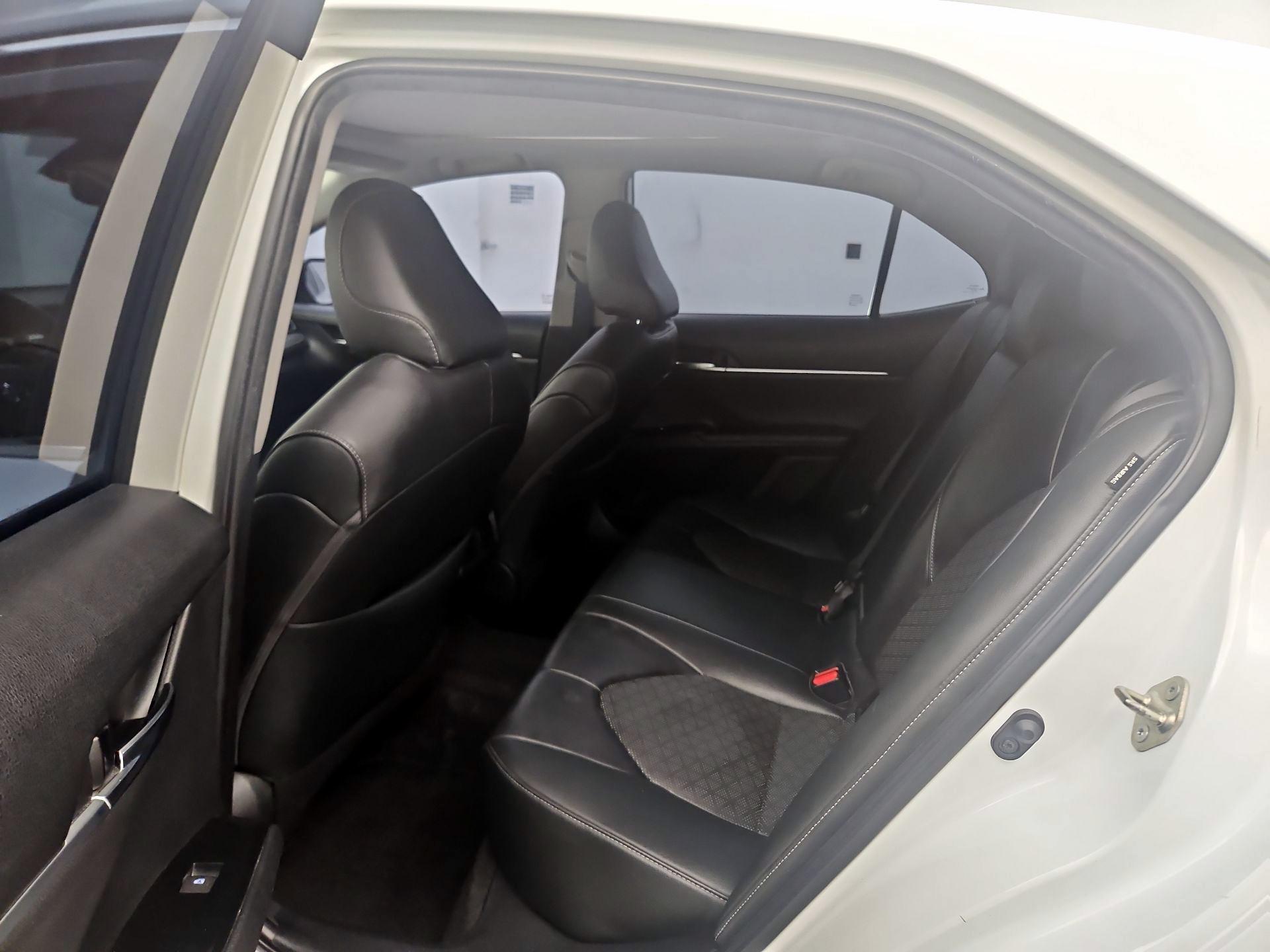 Thumbnail: 2019 Toyota Camry - 19