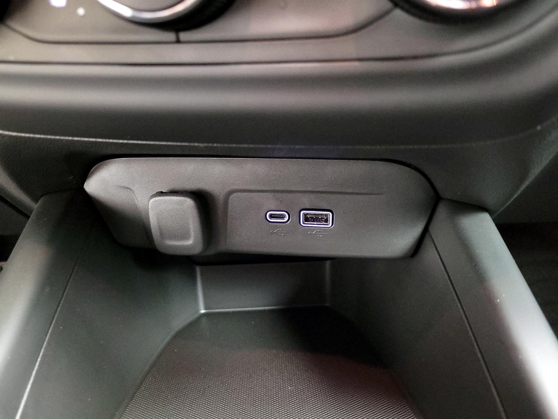 Thumbnail: 2025 Chevrolet Trax - 19