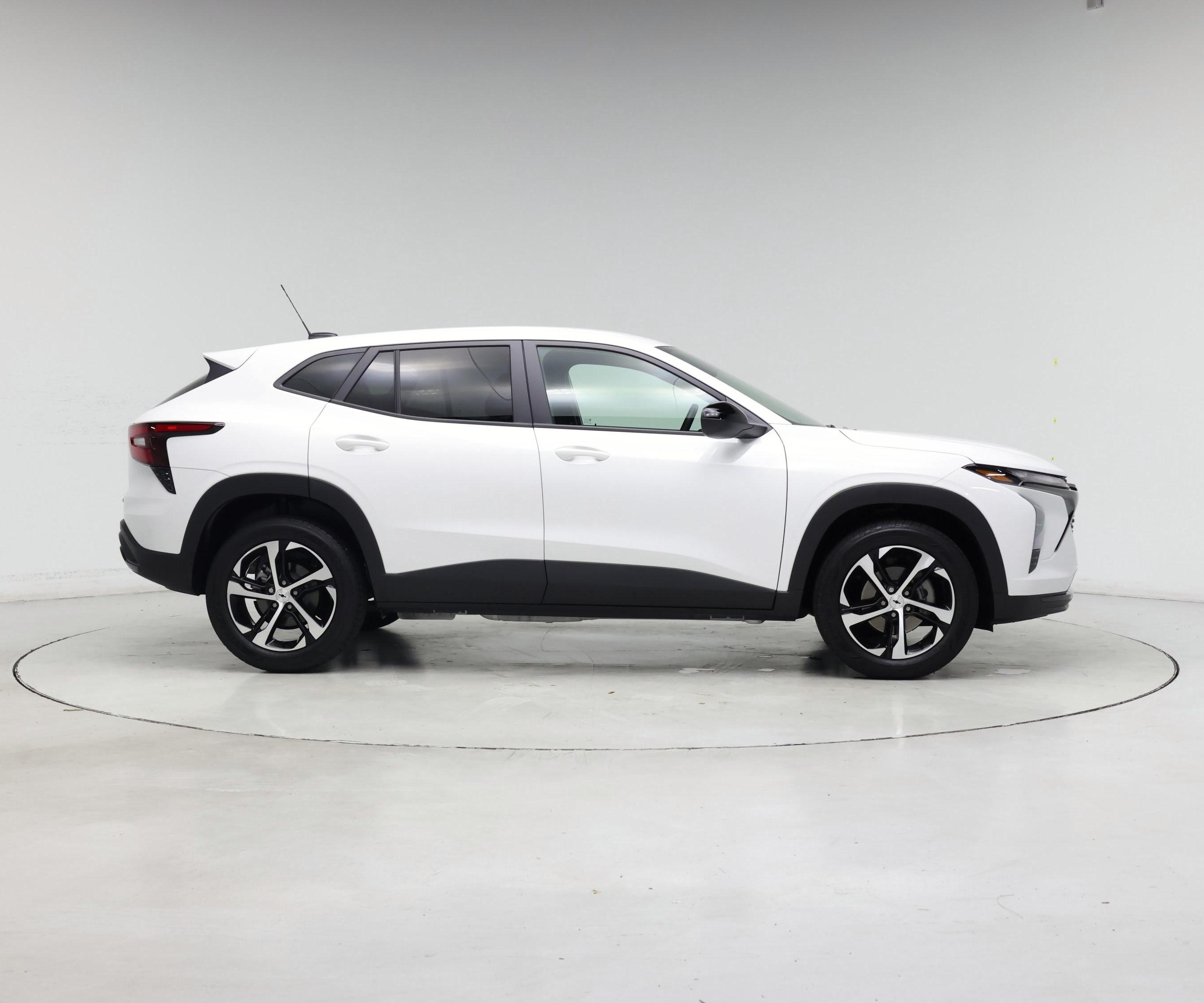 Thumbnail: 2025 Chevrolet Trax - 7