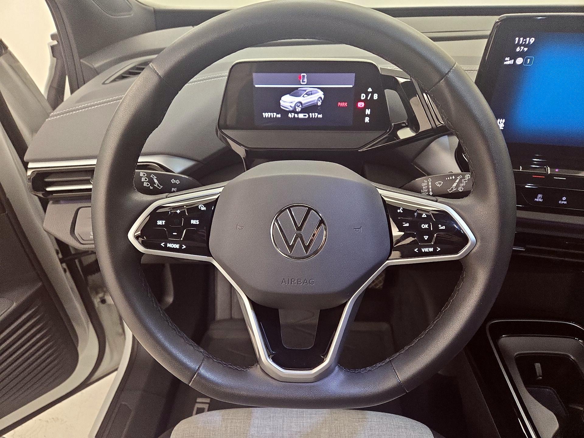 Thumbnail: 2023 Volkswagen ID.4 - 10