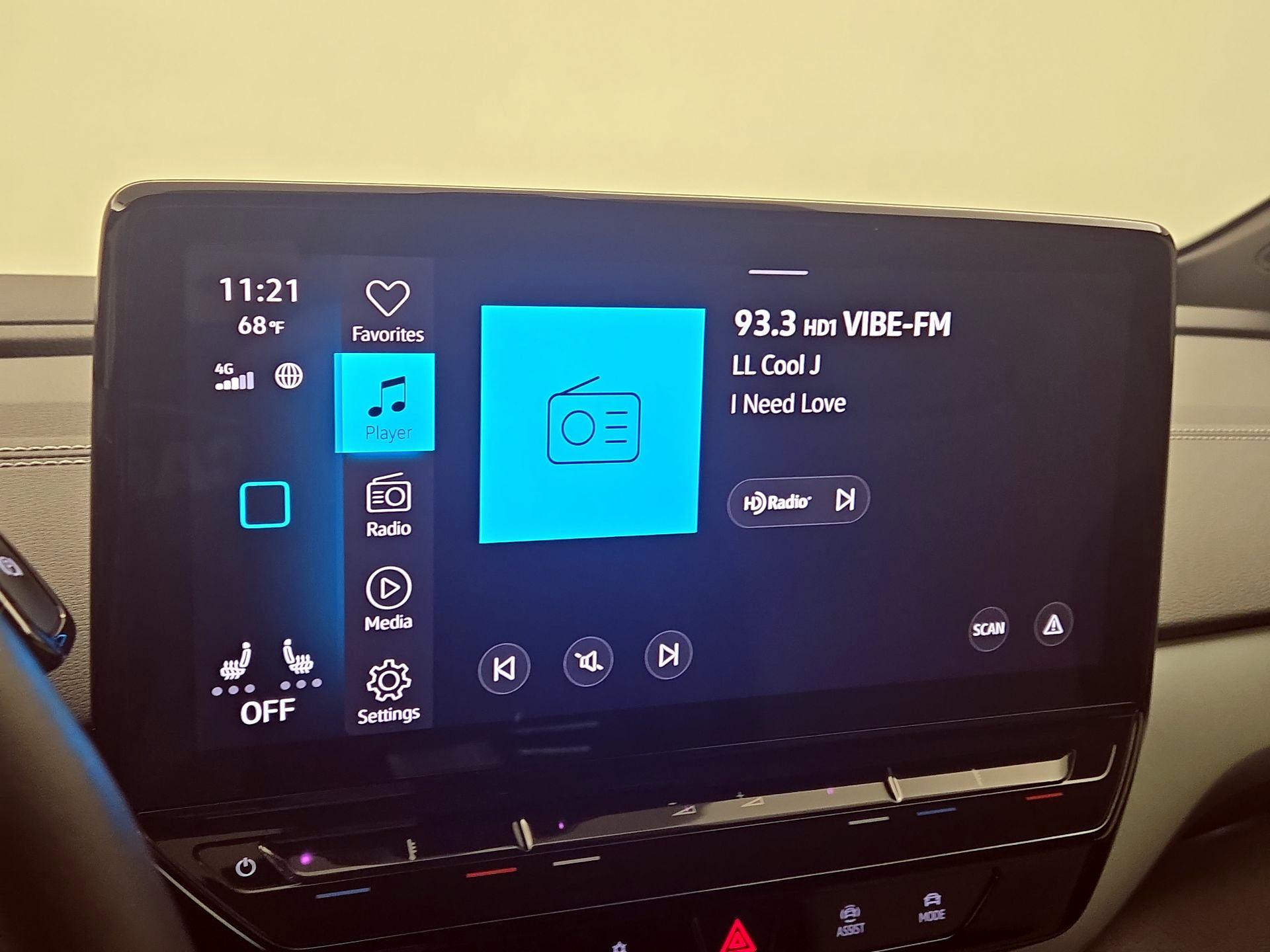 Thumbnail: 2023 Volkswagen ID.4 - 16