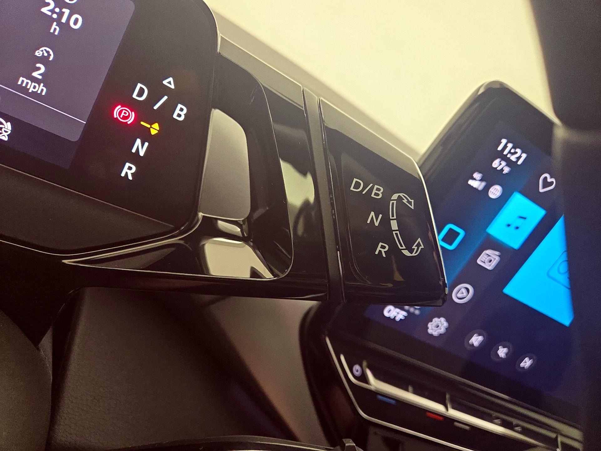 Thumbnail: 2023 Volkswagen ID.4 - 18