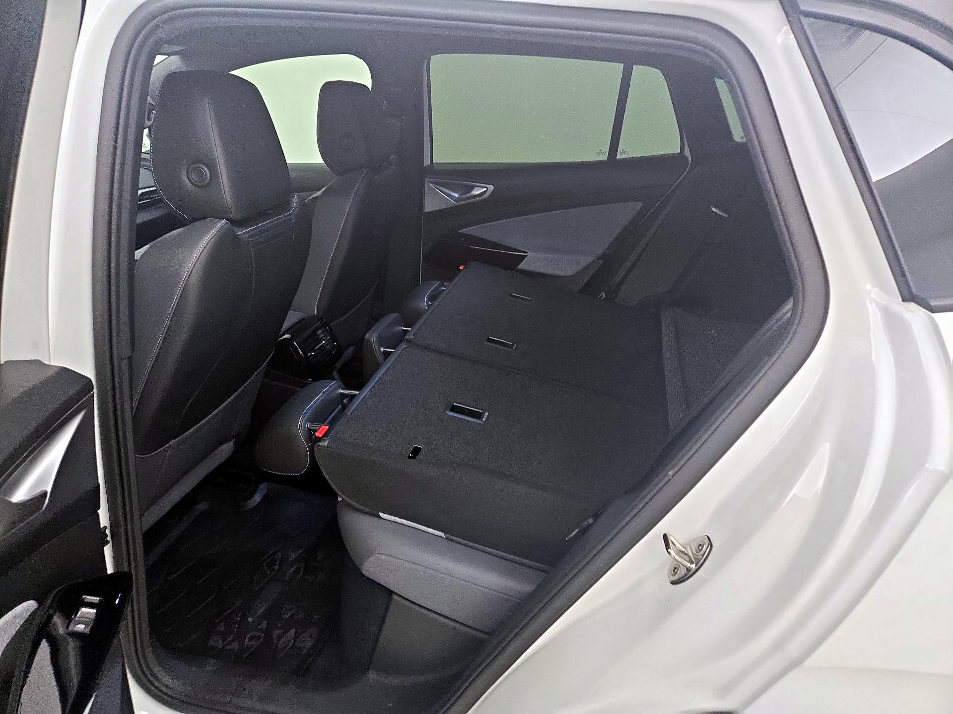 Thumbnail: 2023 Volkswagen ID.4 - 20