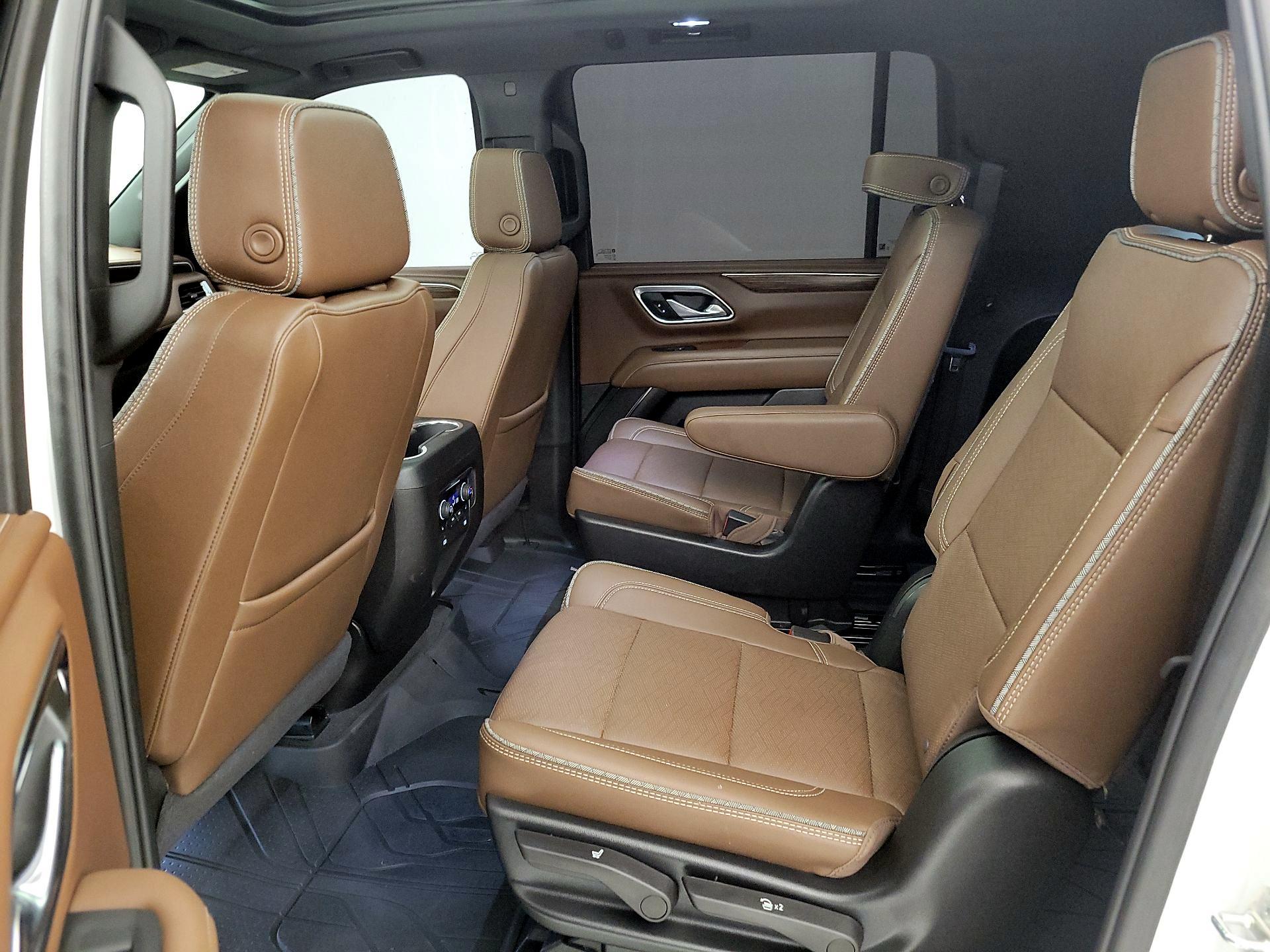 Thumbnail: 2024 Chevrolet Suburban - 20