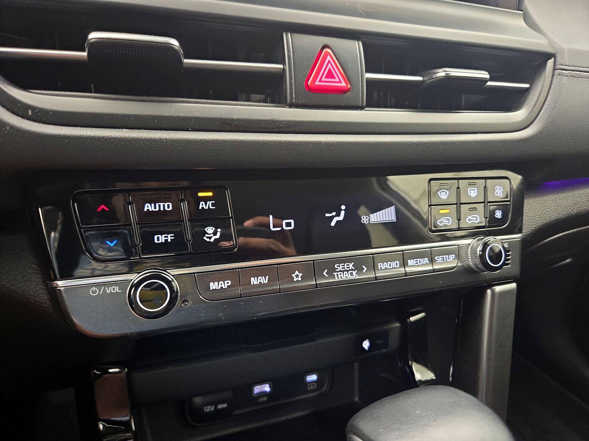 Thumbnail: 2024 Kia Seltos - 17