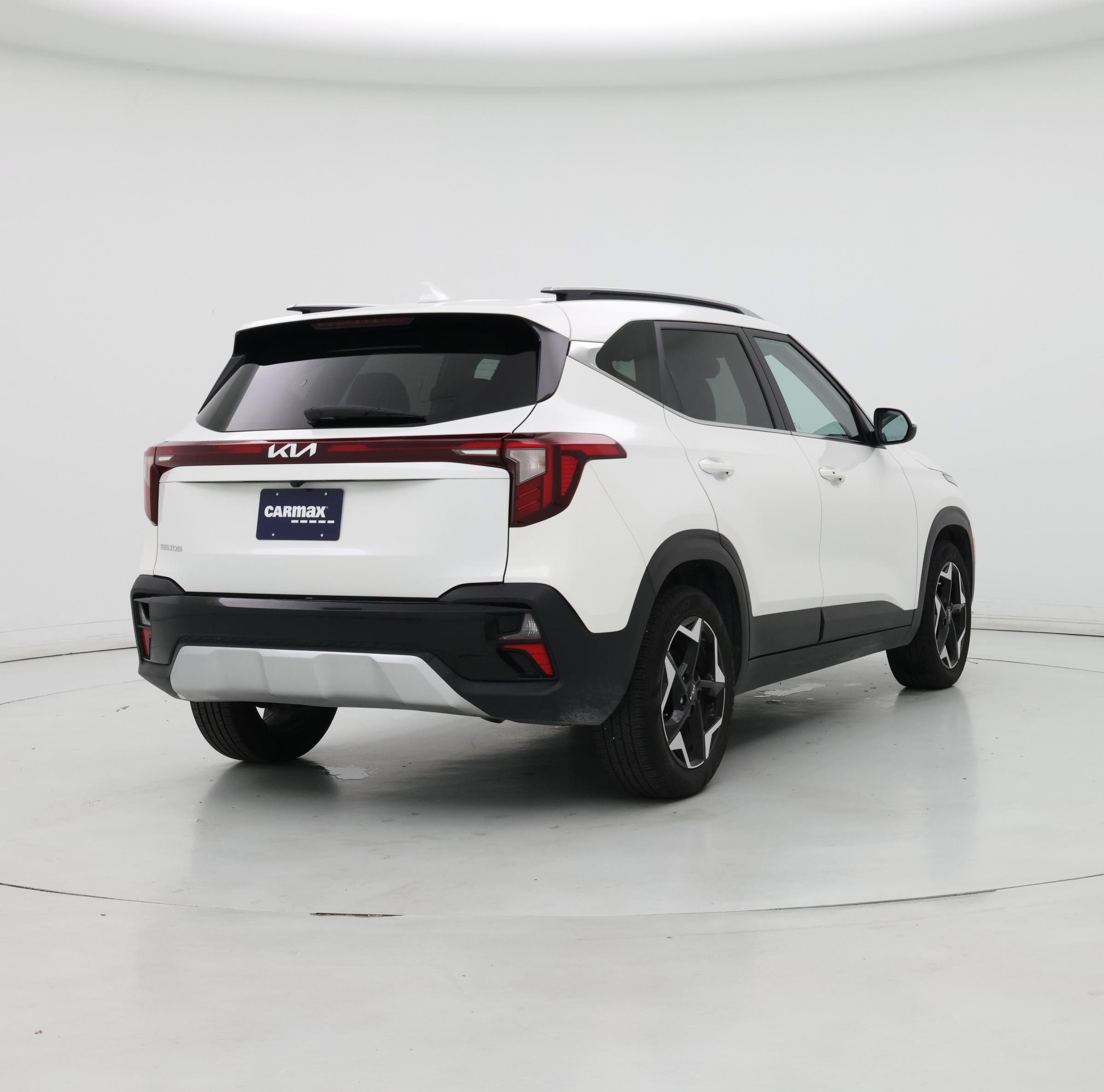 Thumbnail: 2024 Kia Seltos - 8