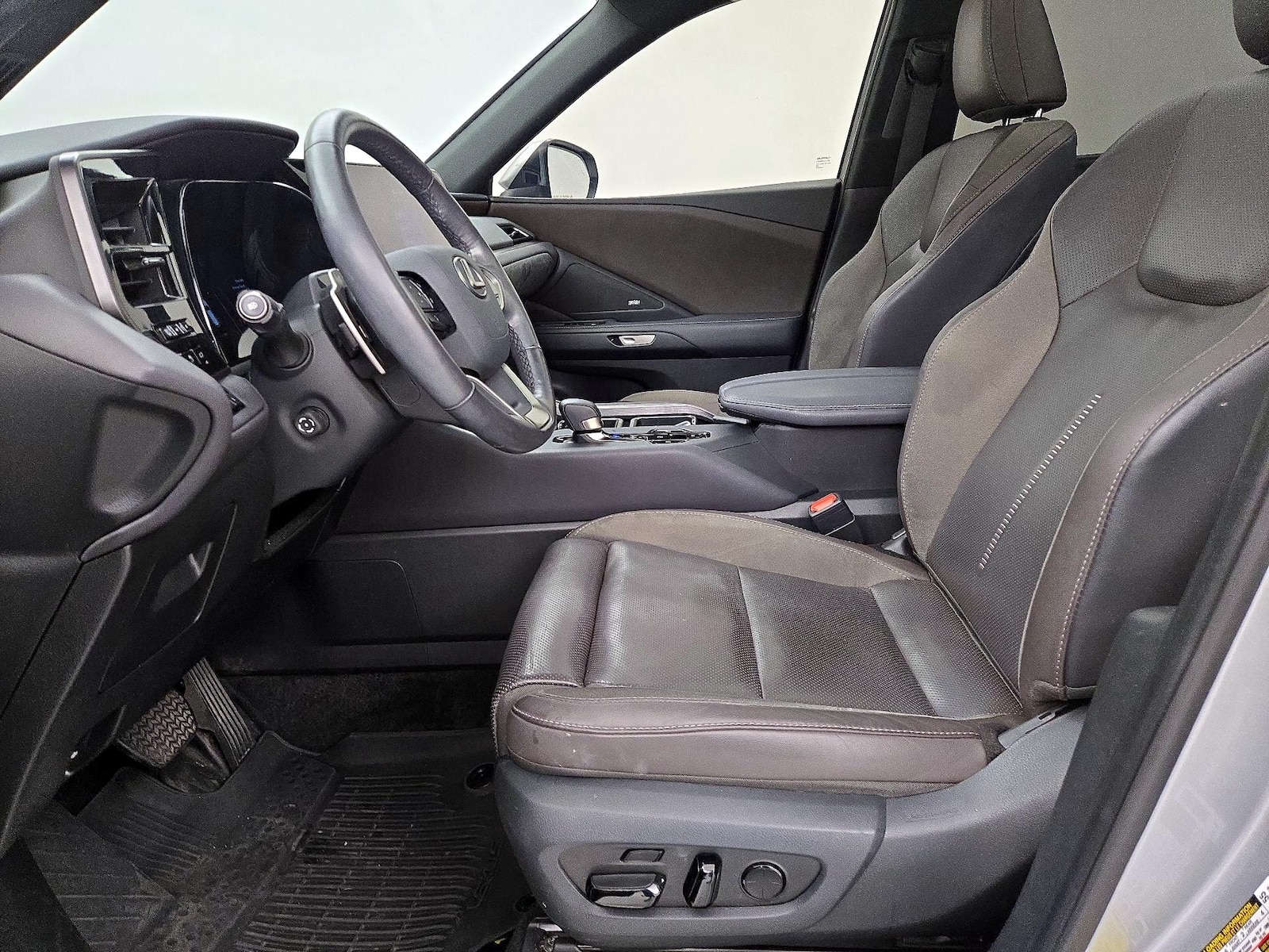 2024 Lexus TX 350 - Photo 12