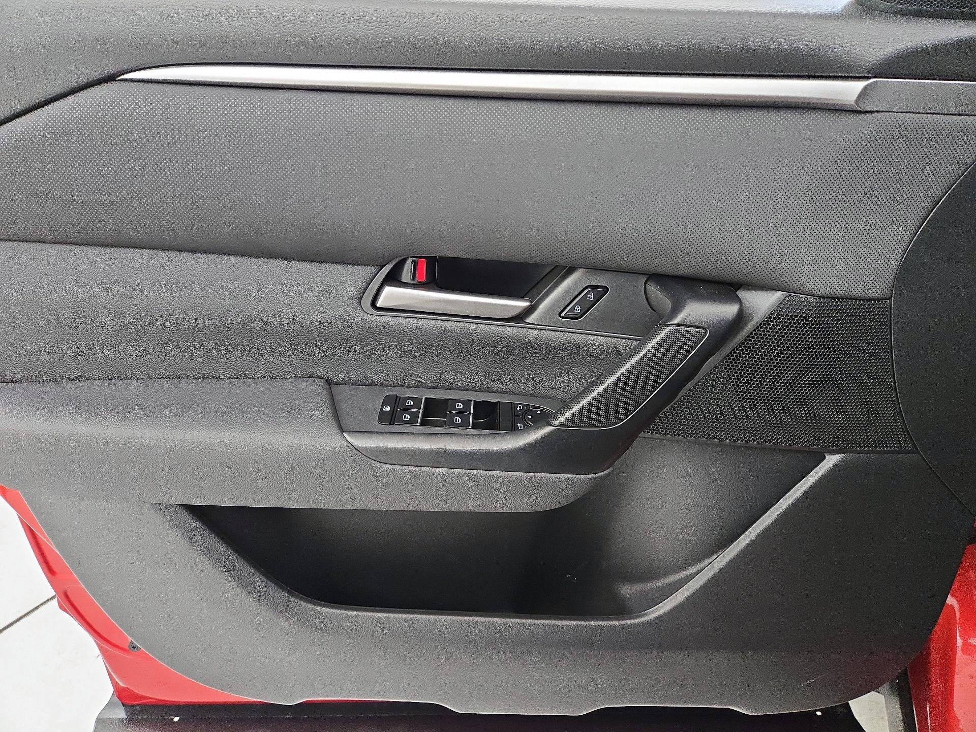 Thumbnail: 2025 Mazda CX-50 - 12