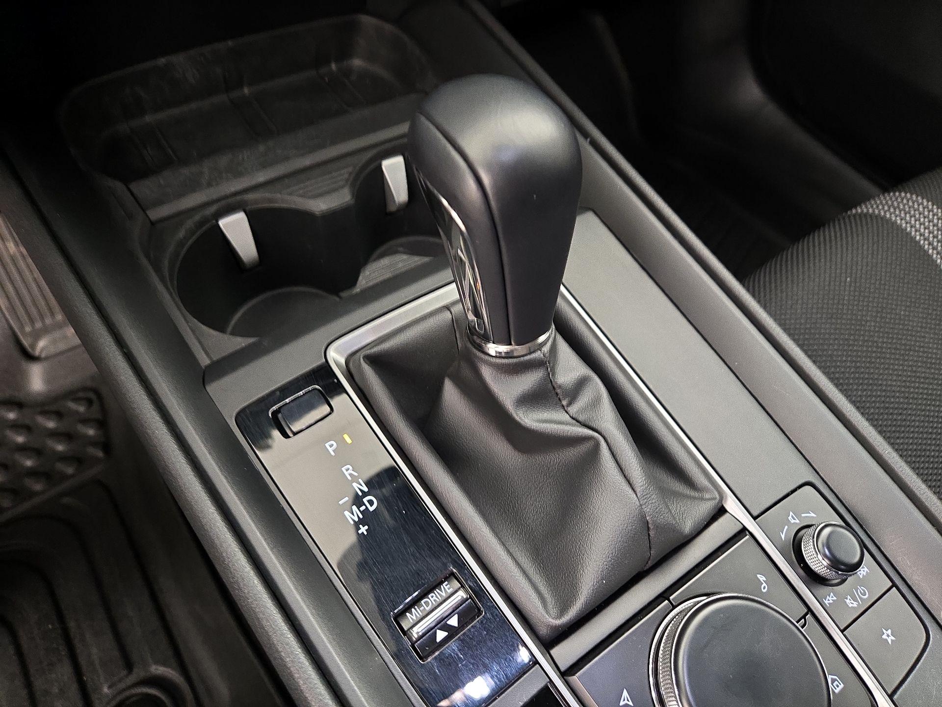 Thumbnail: 2025 Mazda CX-50 - 18