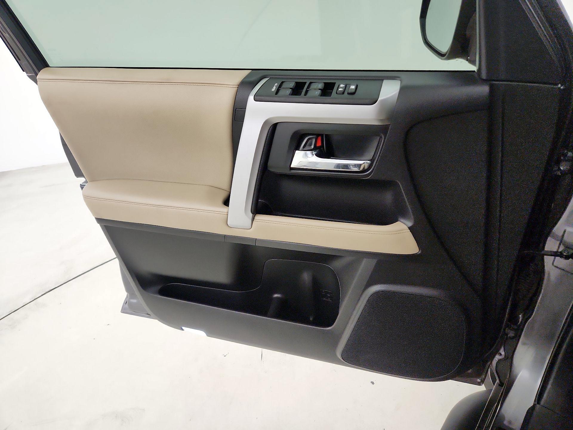 Thumbnail: 2023 Toyota 4Runner - 12