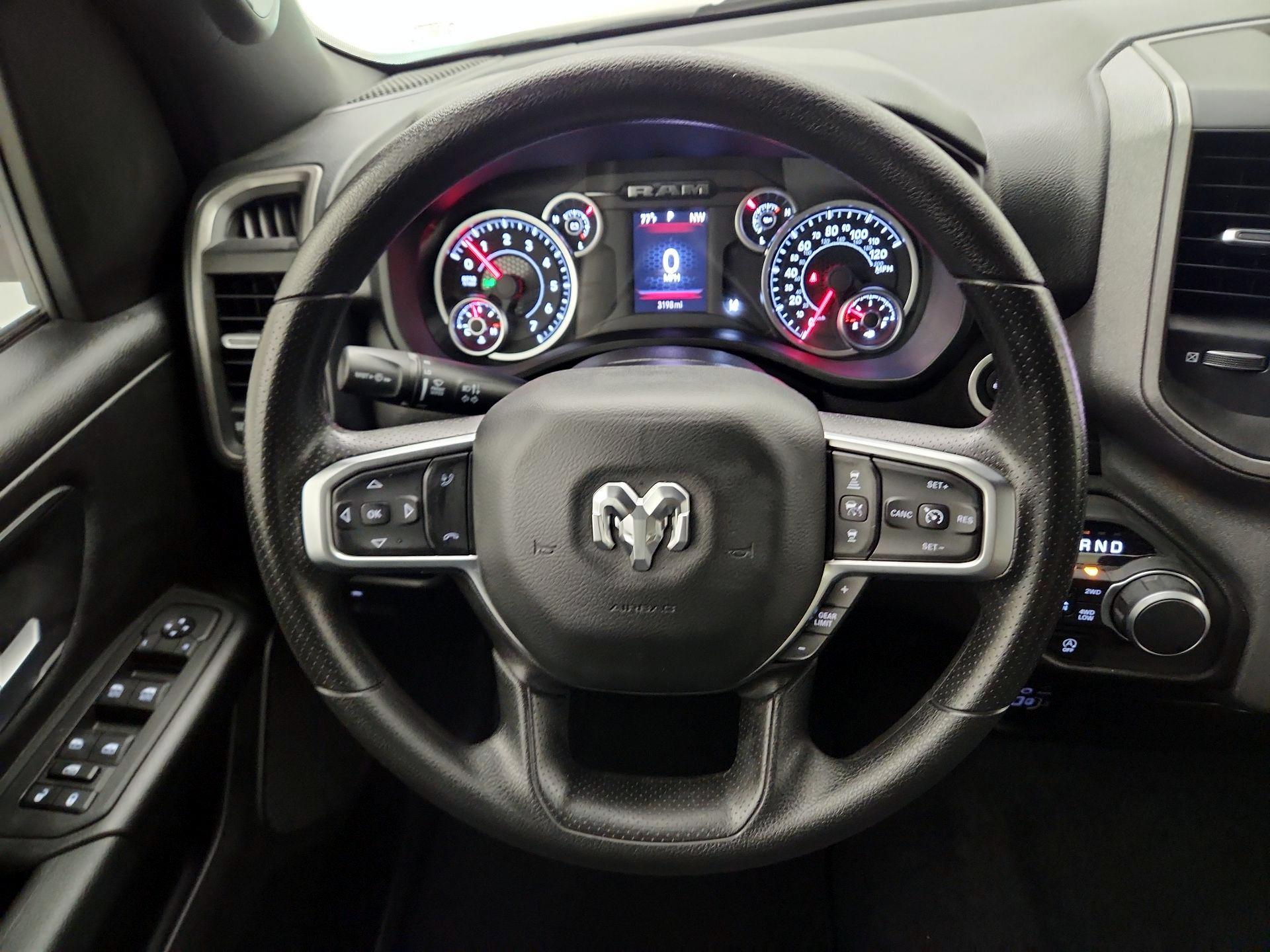 Thumbnail: 2025 RAM 1500 - 10