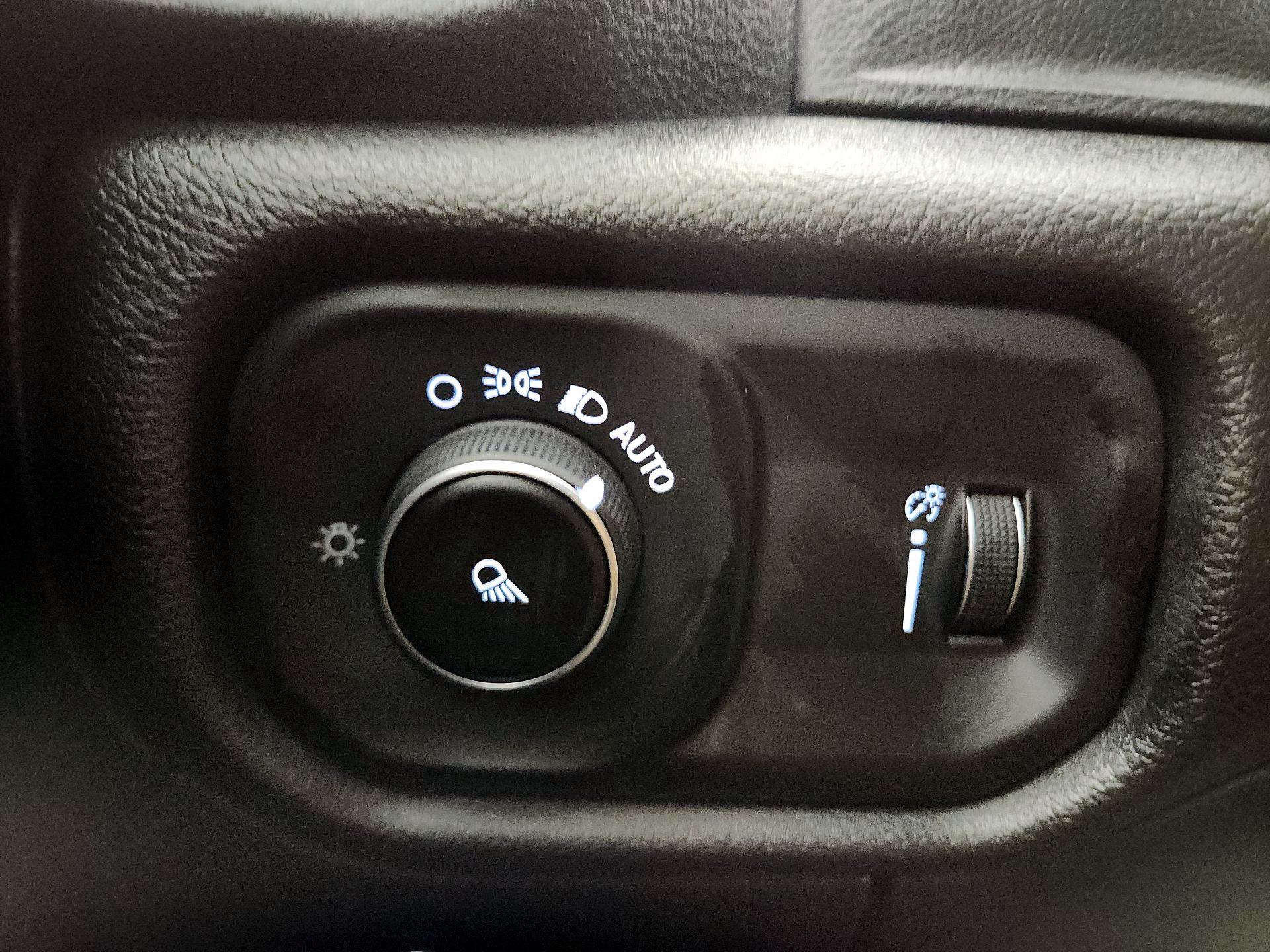 Thumbnail: 2025 RAM 1500 - 13