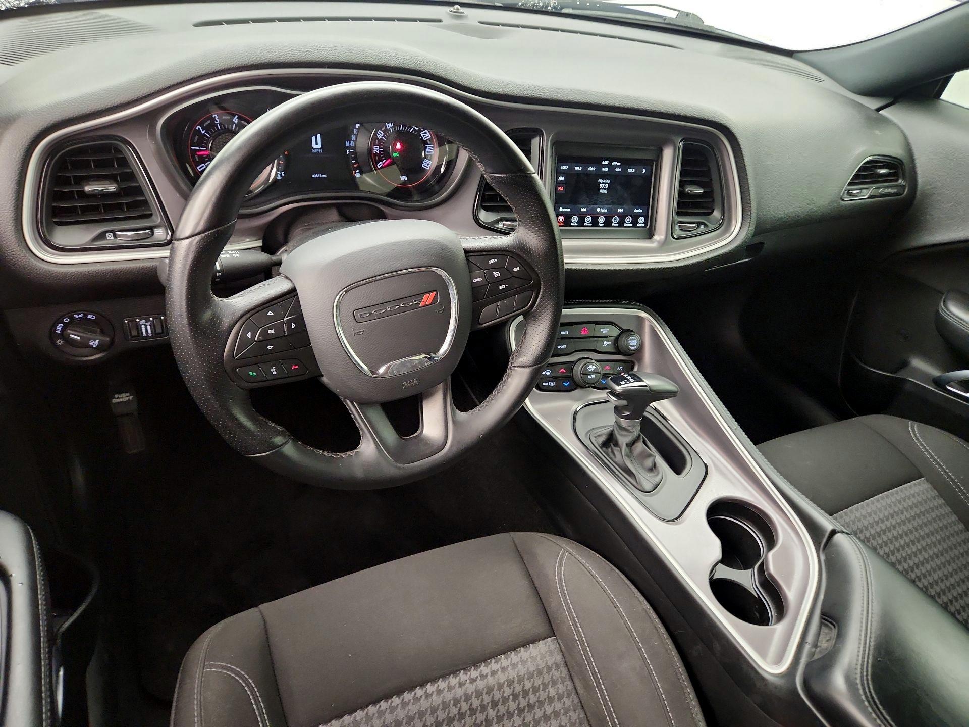 Thumbnail: 2022 Dodge Challenger - 9